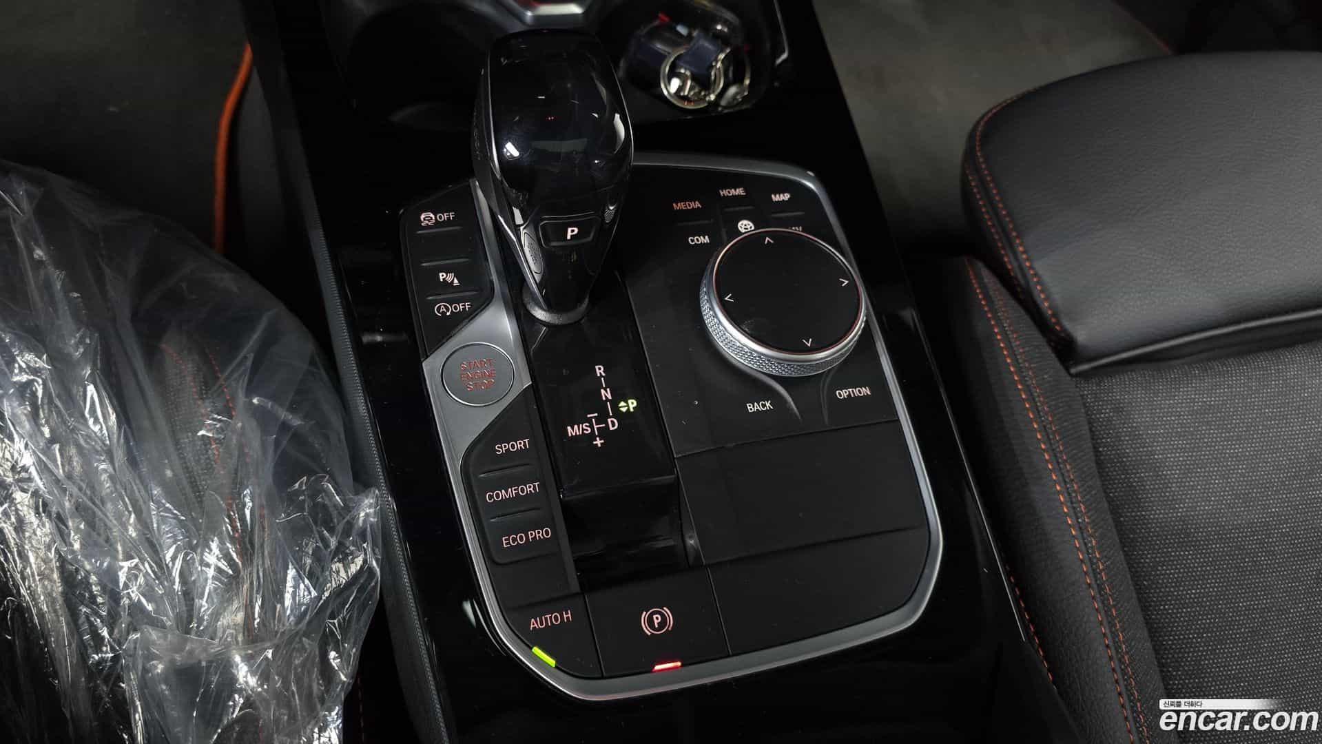 1-Series BMW 2020.11-INNER-009