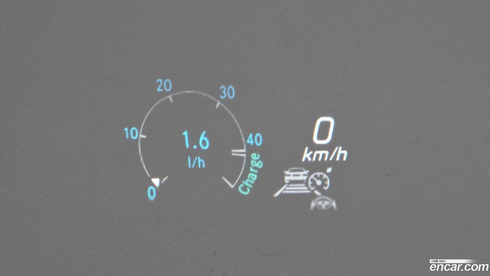 GLA-Class Mercedes-Benz 2021.6-OPTION-021