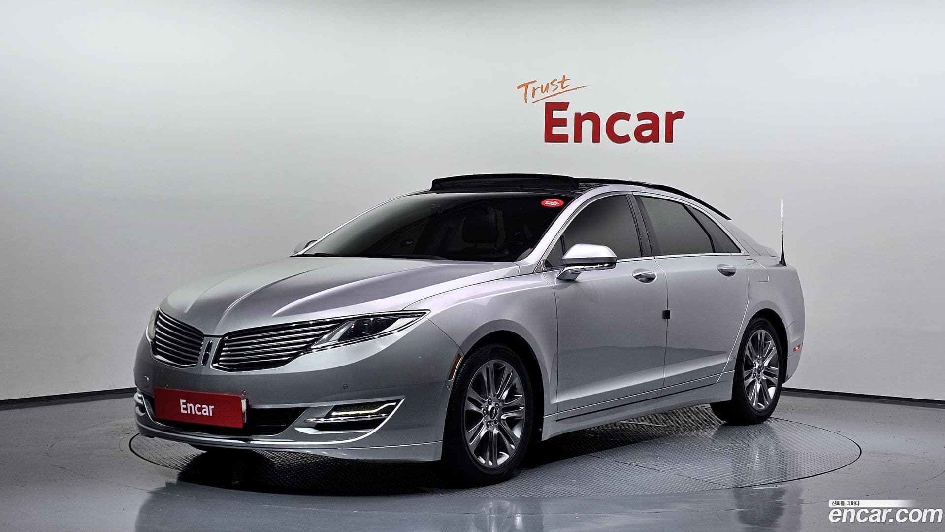 Main__Slider__Photo:MKZ Lincoln 2014.7-0