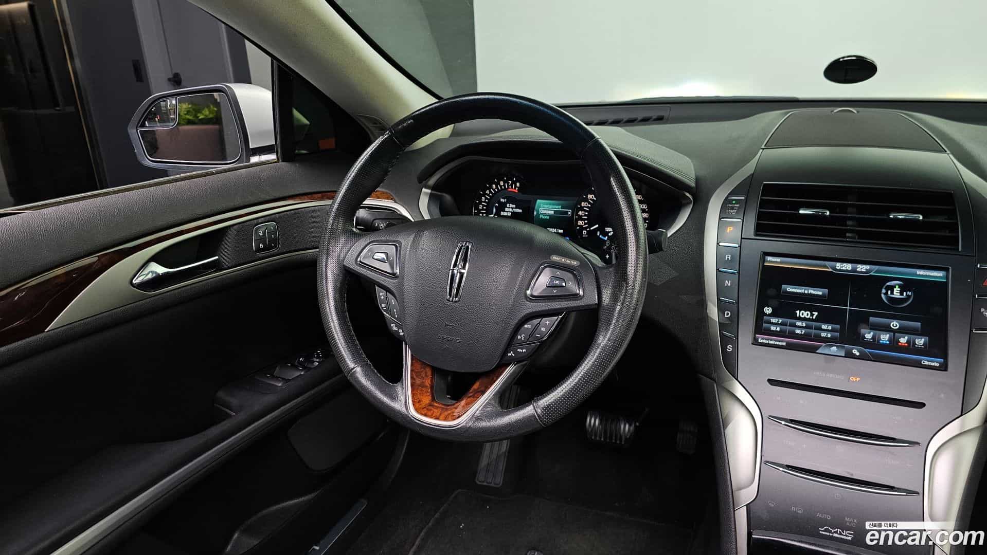 MKZ Lincoln 2014.7-OPTION-017