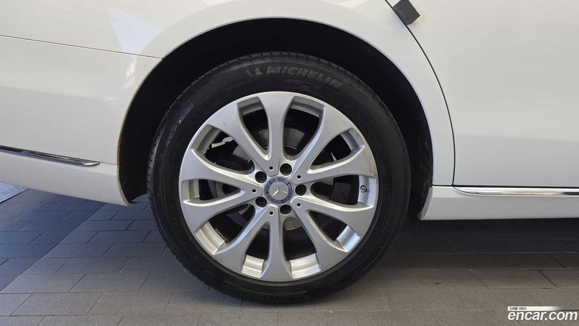 E-Class Mercedes-Benz 2017.2-OUTER-005