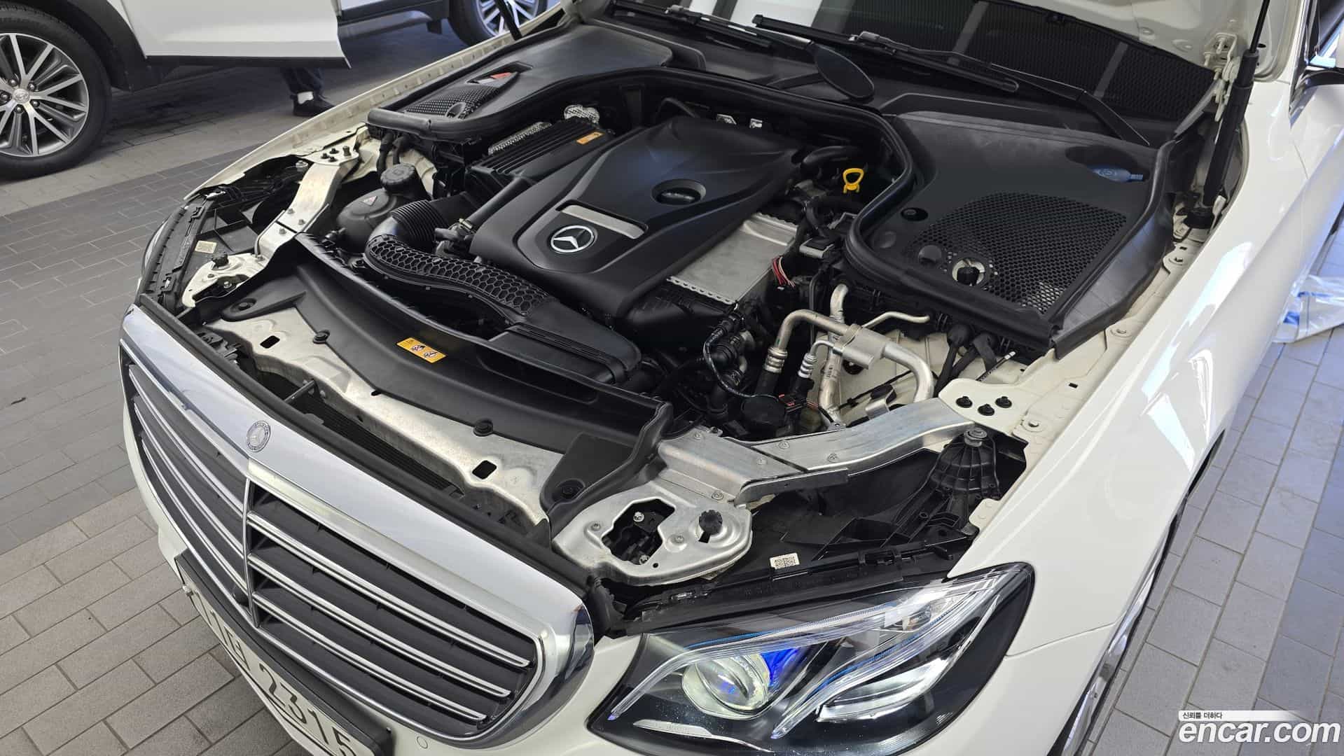E-Class Mercedes-Benz 2017.2-OUTER-006