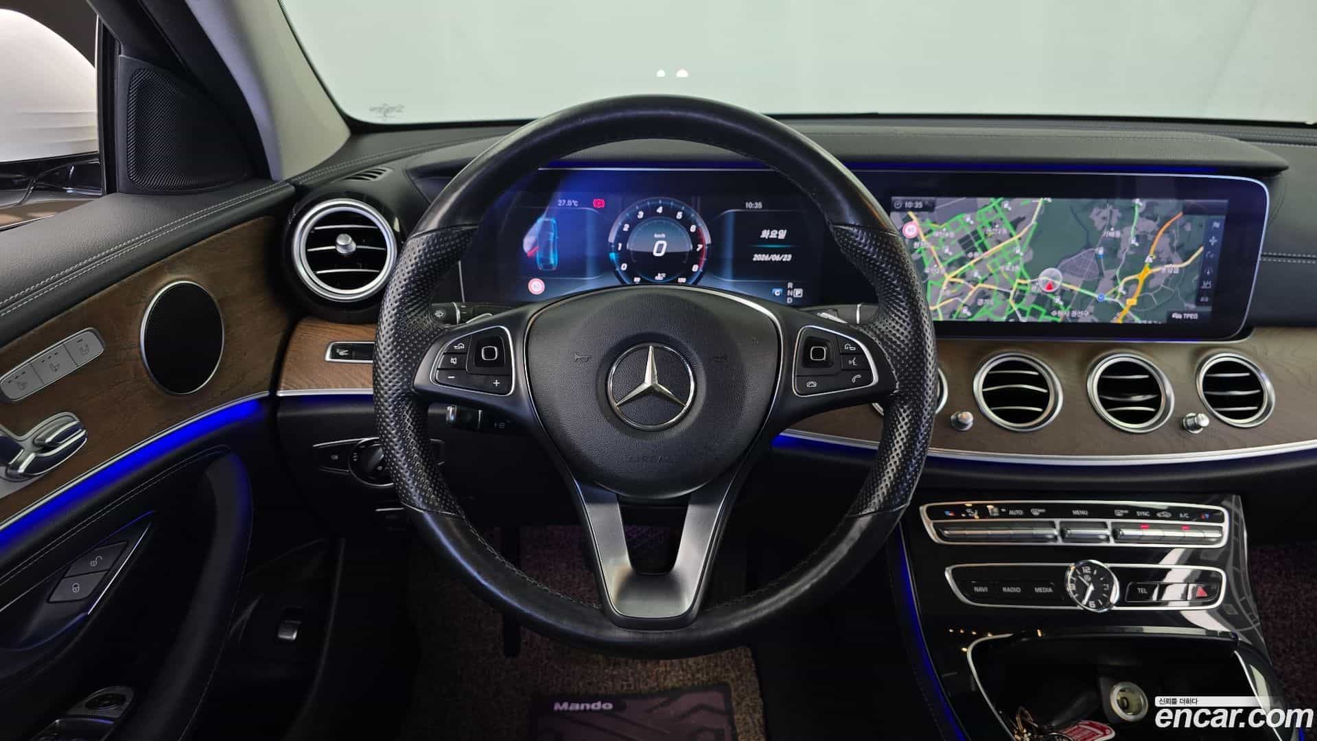 E-Class Mercedes-Benz 2017.2-OPTION-017