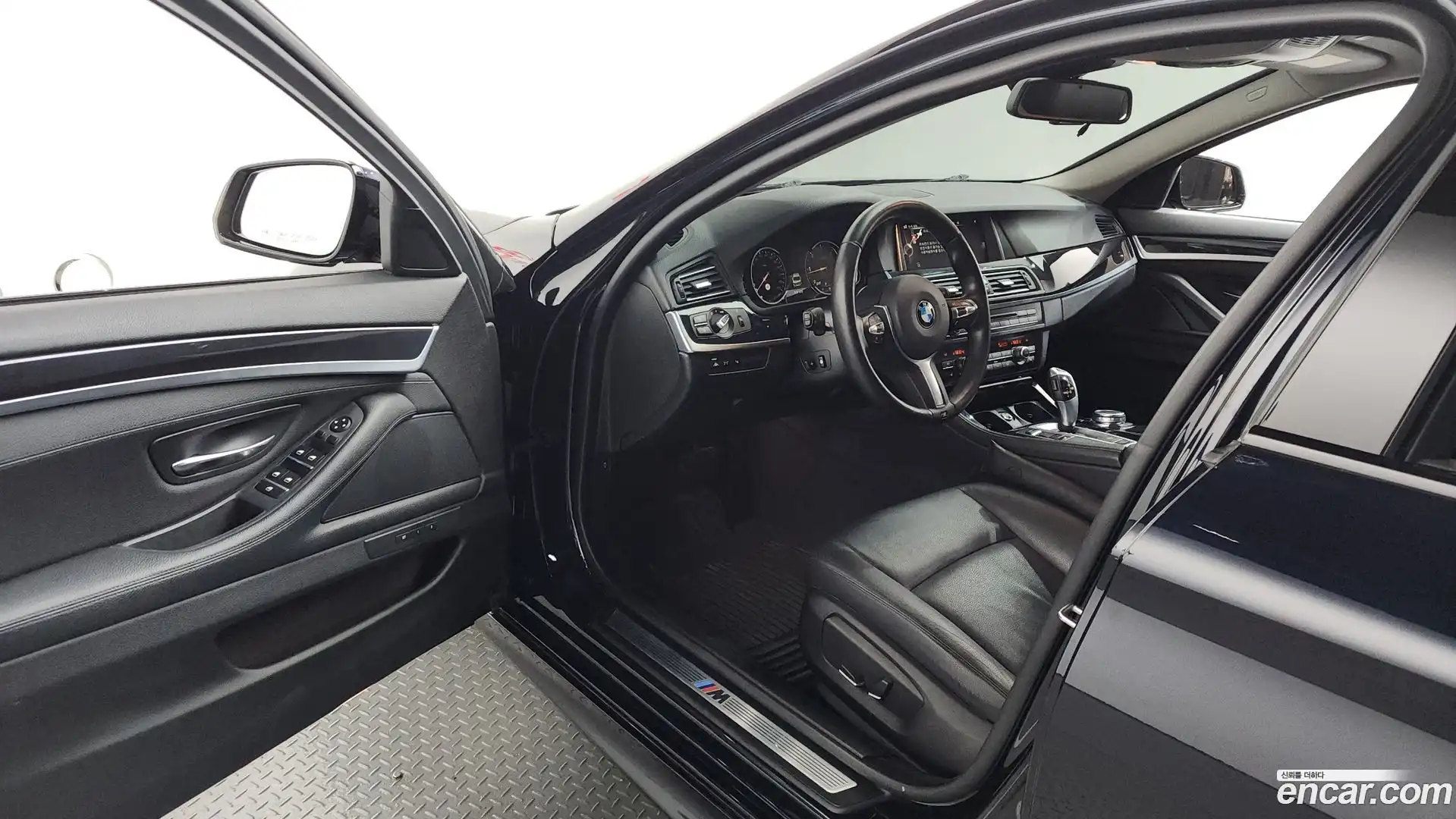 5-Series BMW 2016.10-INNER-010