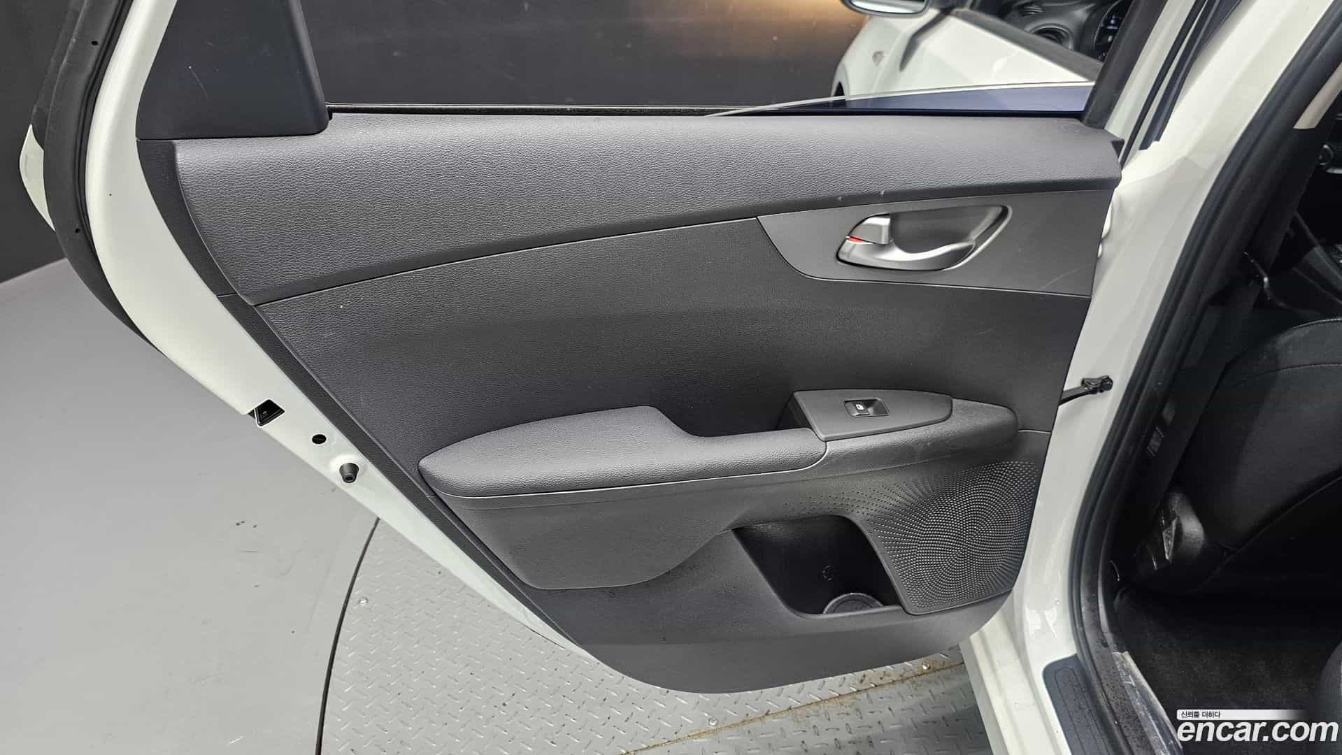 K3 Kia 2021.2-INNER-035