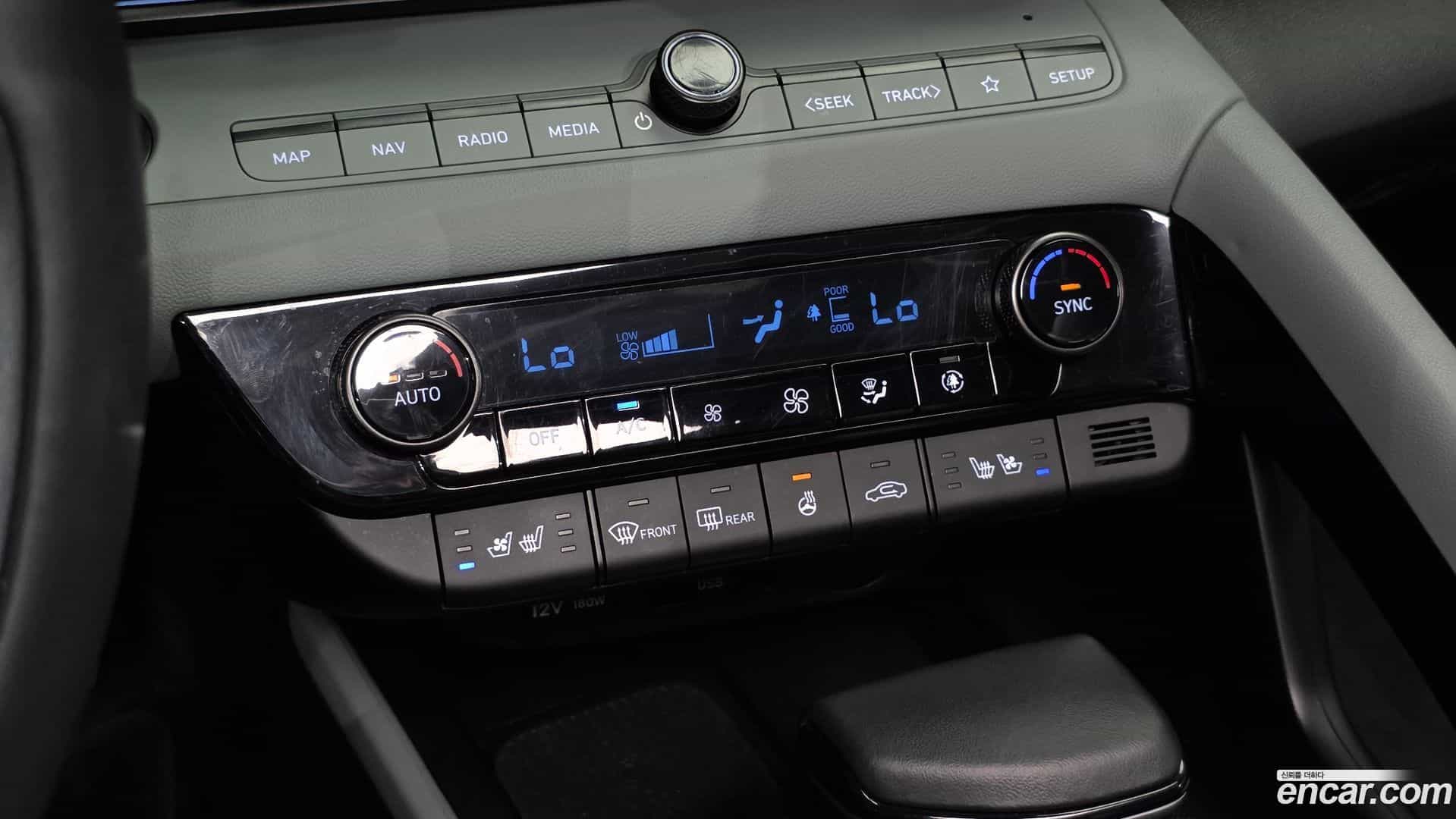 AVANTE Hyundai 2023.11-OPTION-022