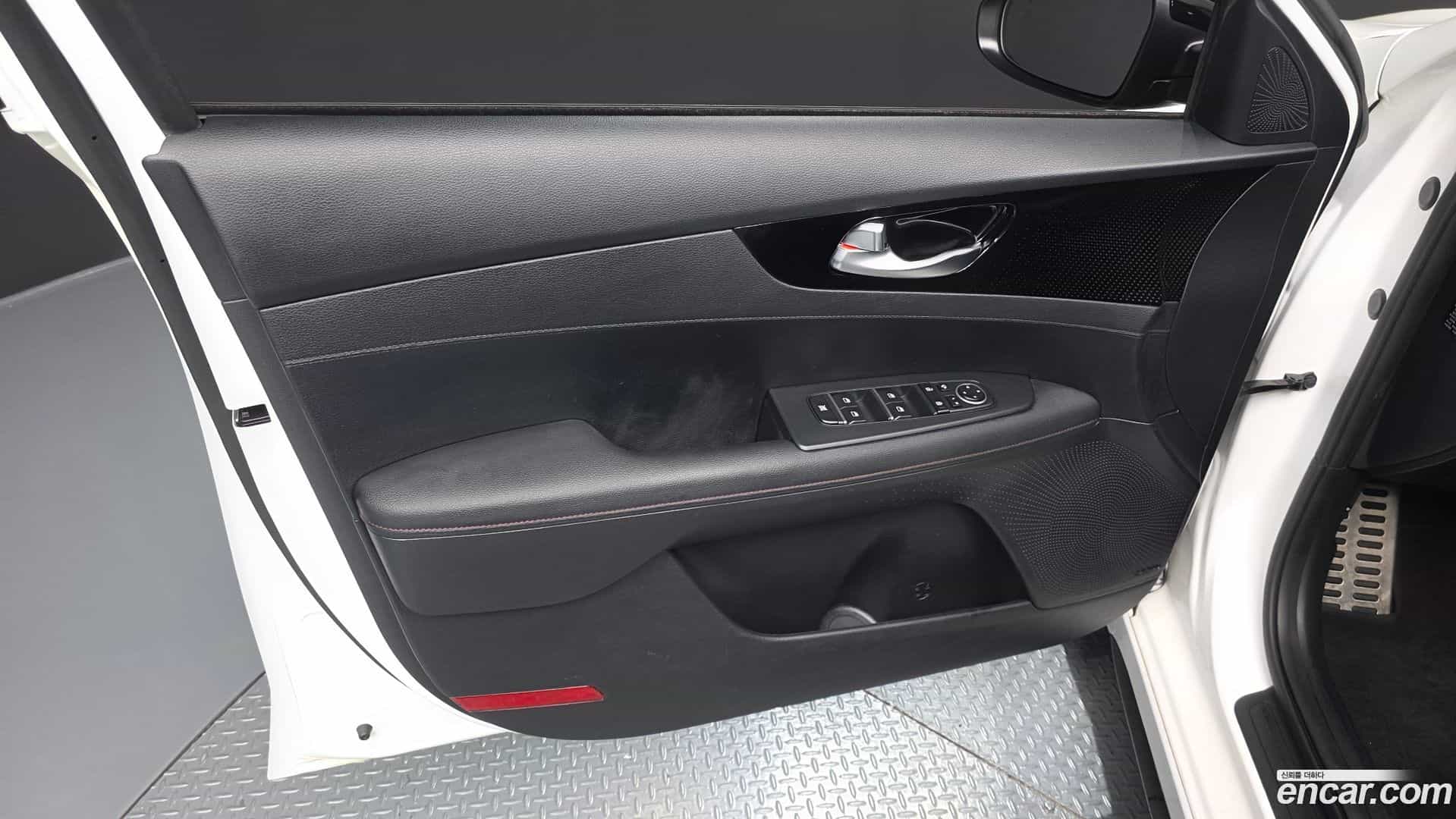 K3 Kia 2019.4-INNER-034