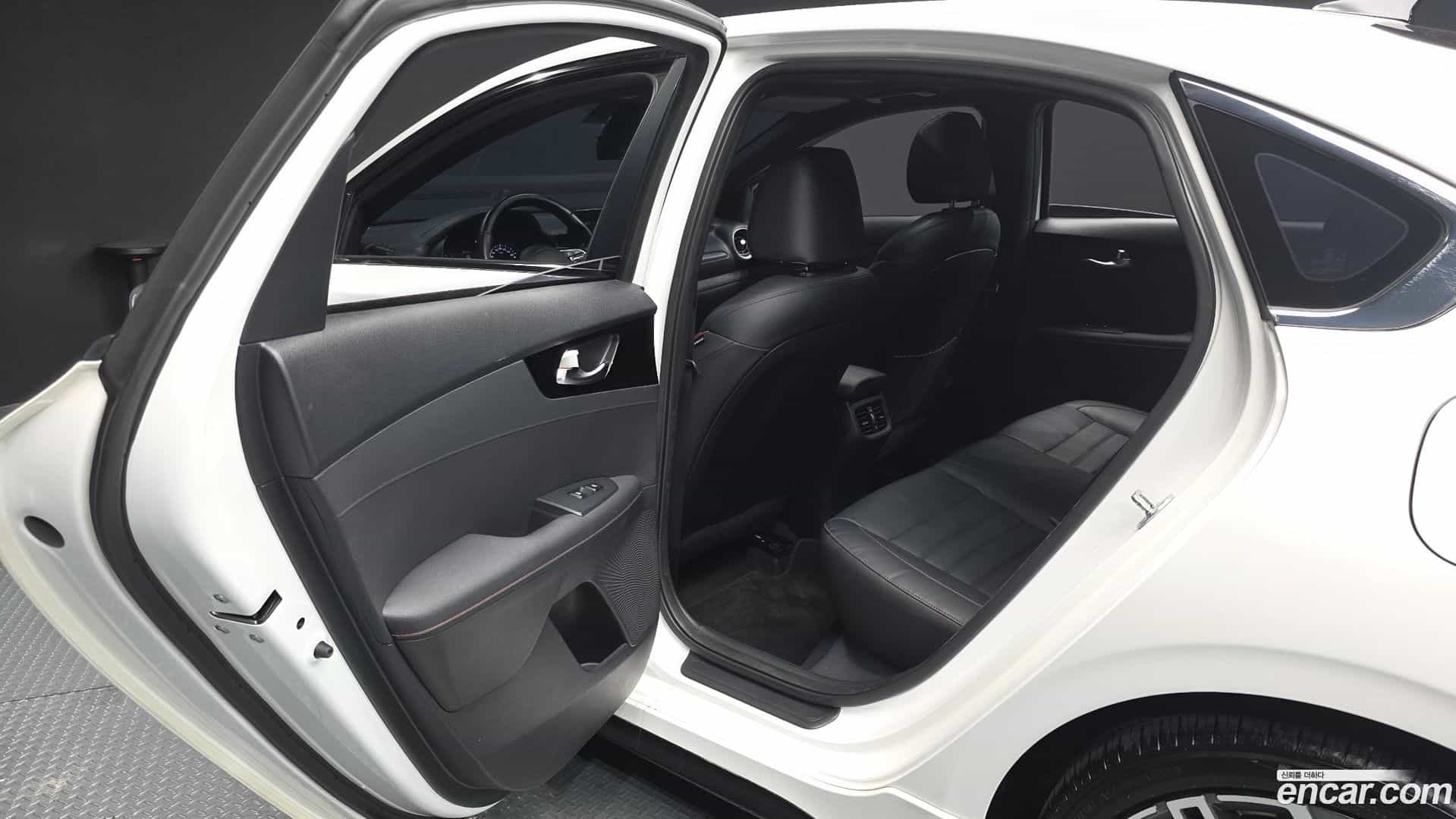 K3 Kia 2019.4-INNER-036