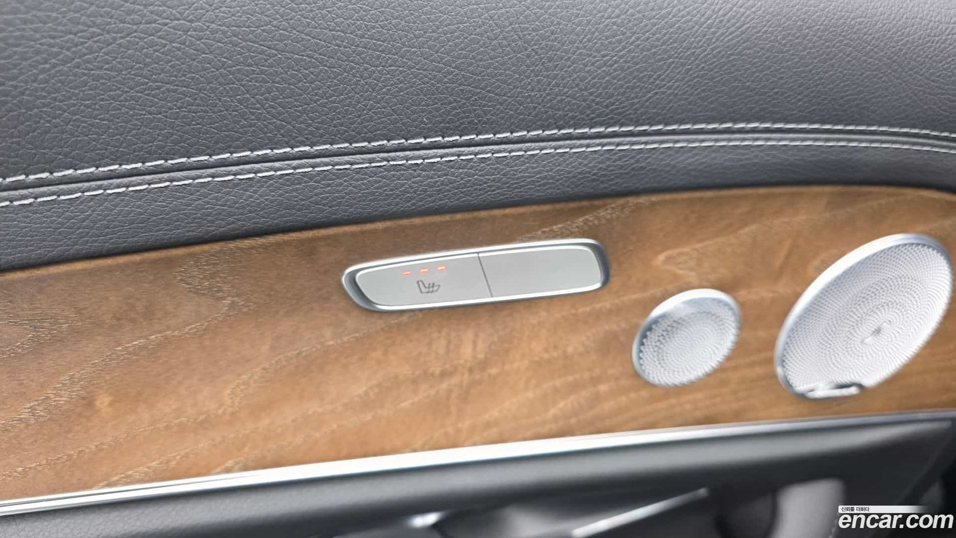 E-Class Mercedes-Benz 2020.11-OPTION-022