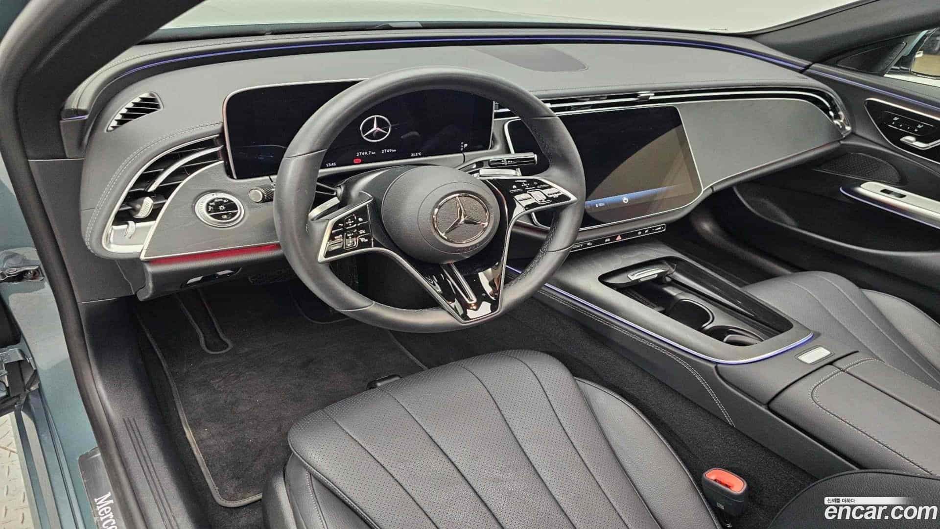 E-Class Mercedes-Benz 2025.2-INNER-007