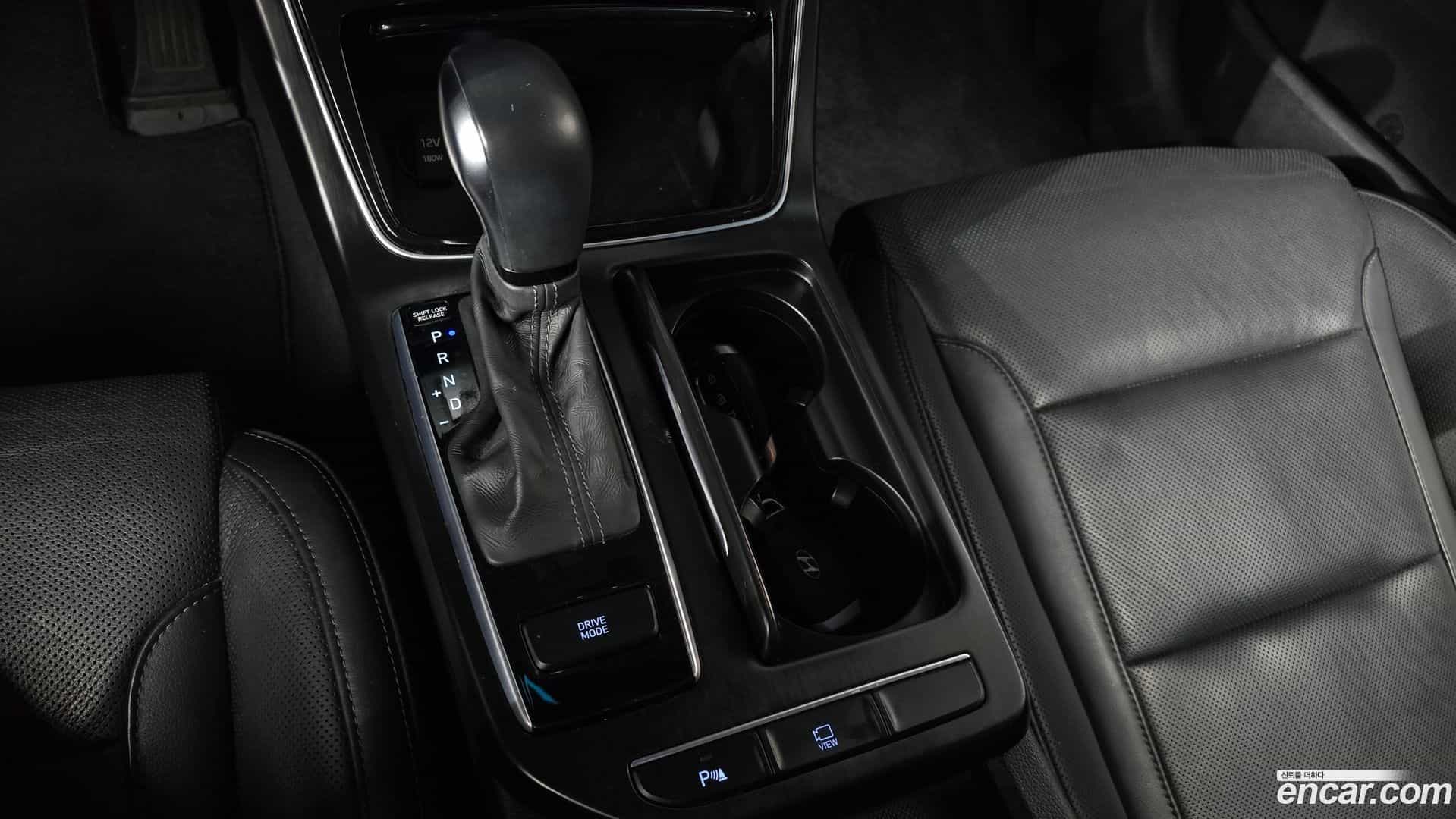 Grandeur Hyundai 2018.5-INNER-009