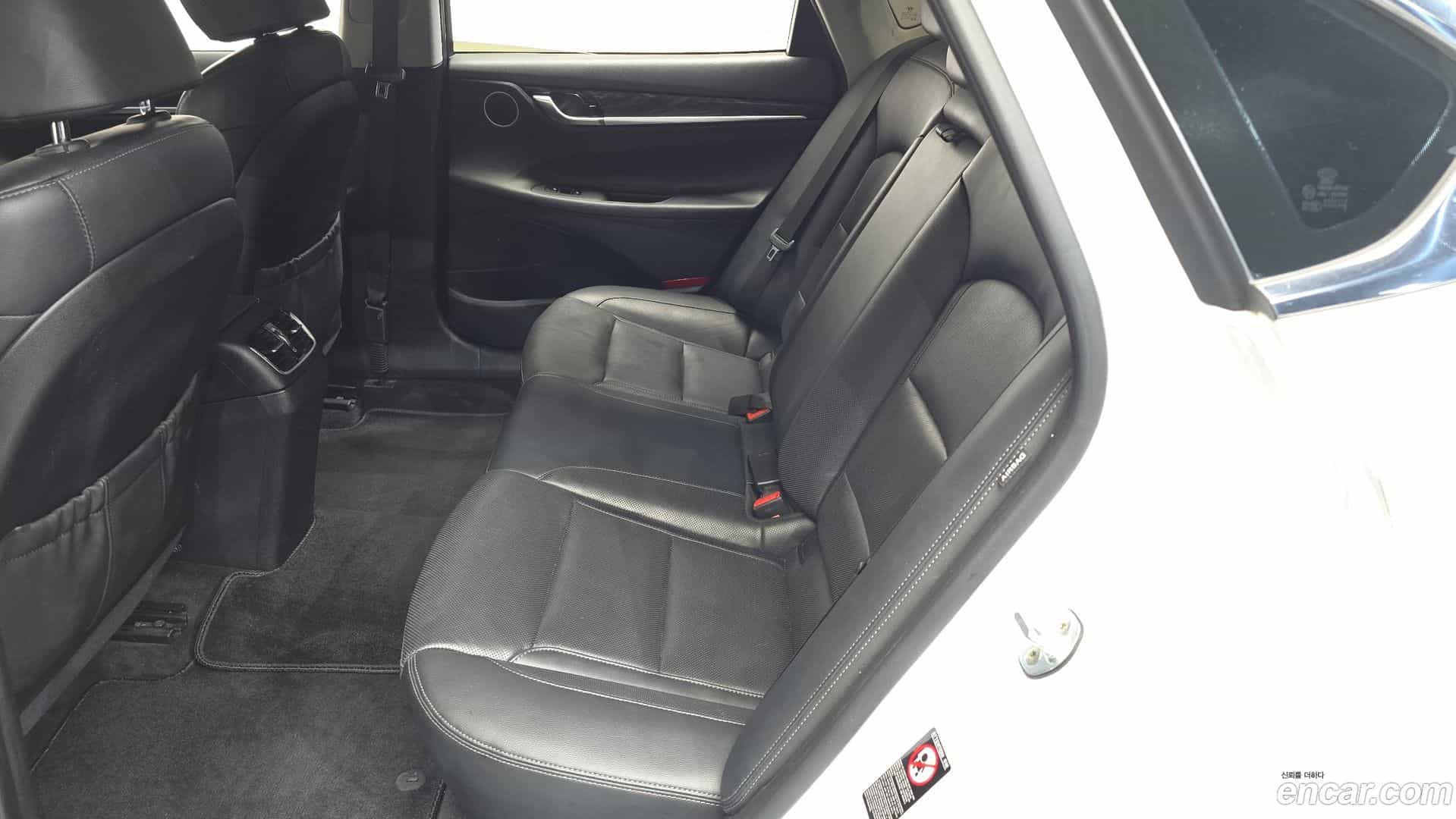 Grandeur Hyundai 2018.5-OPTION-015