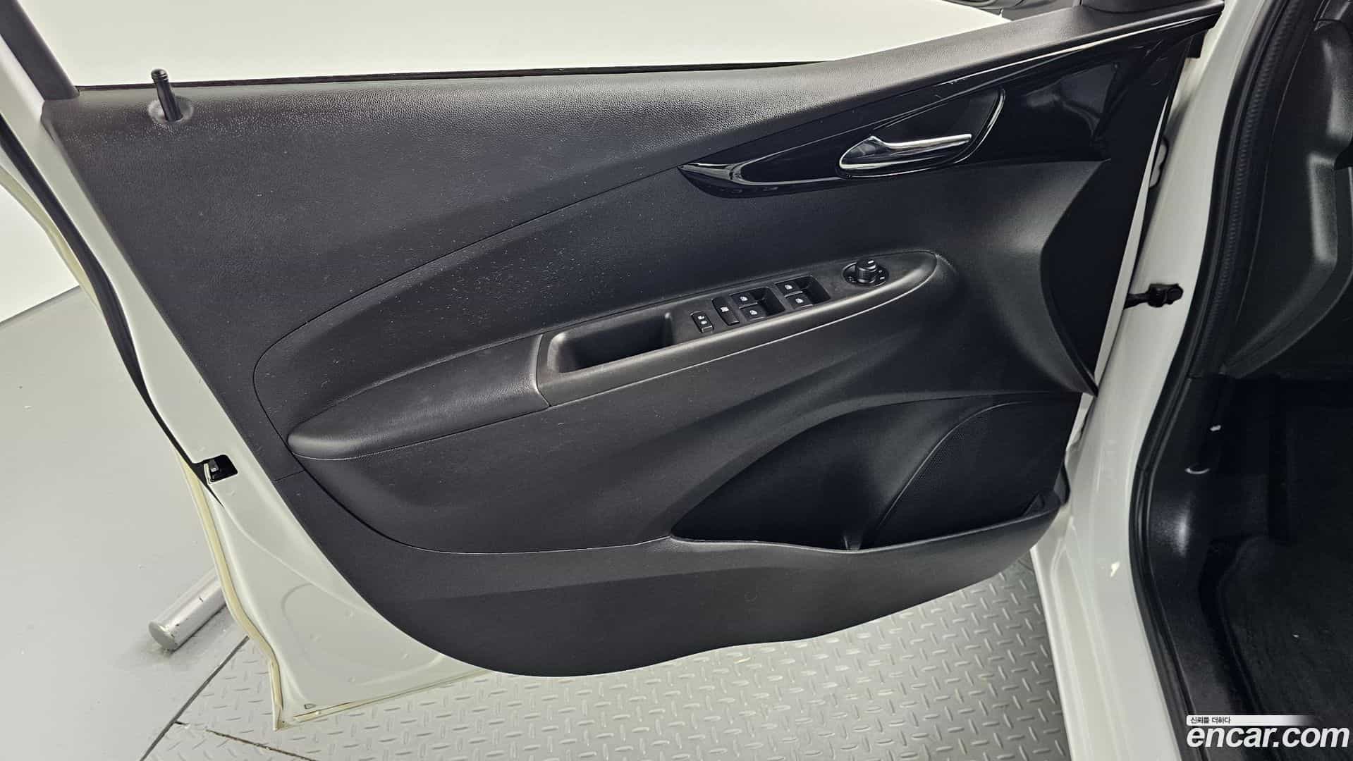 Spark Chevrolet 2021.10-INNER-034