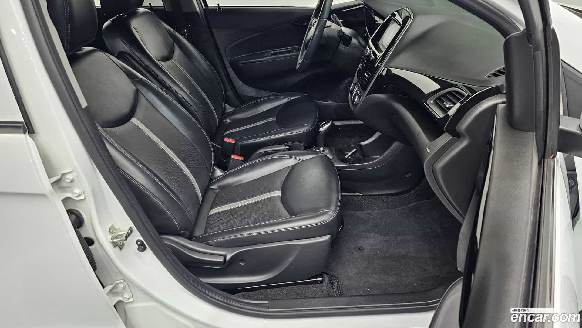 Spark Chevrolet 2021.10-INNER-036