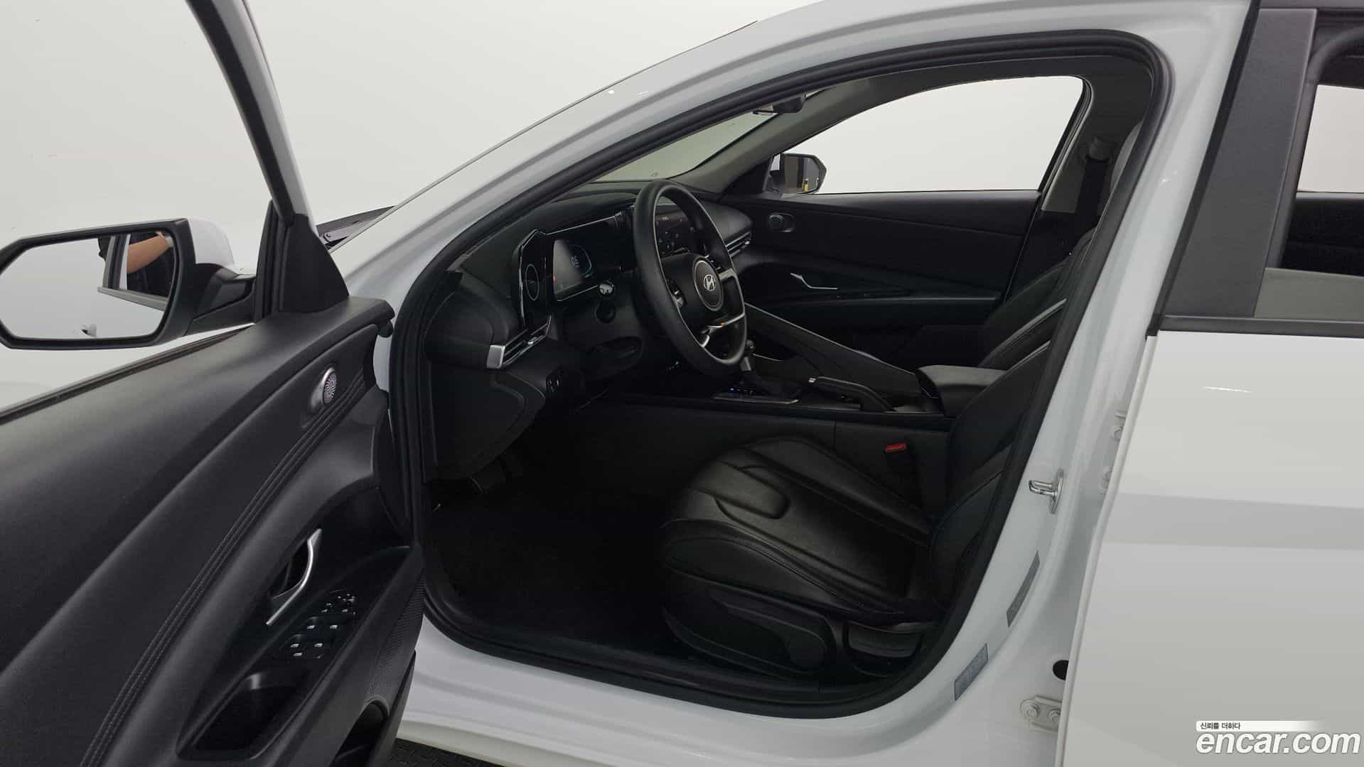 AVANTE Hyundai 2023.3-INNER-010