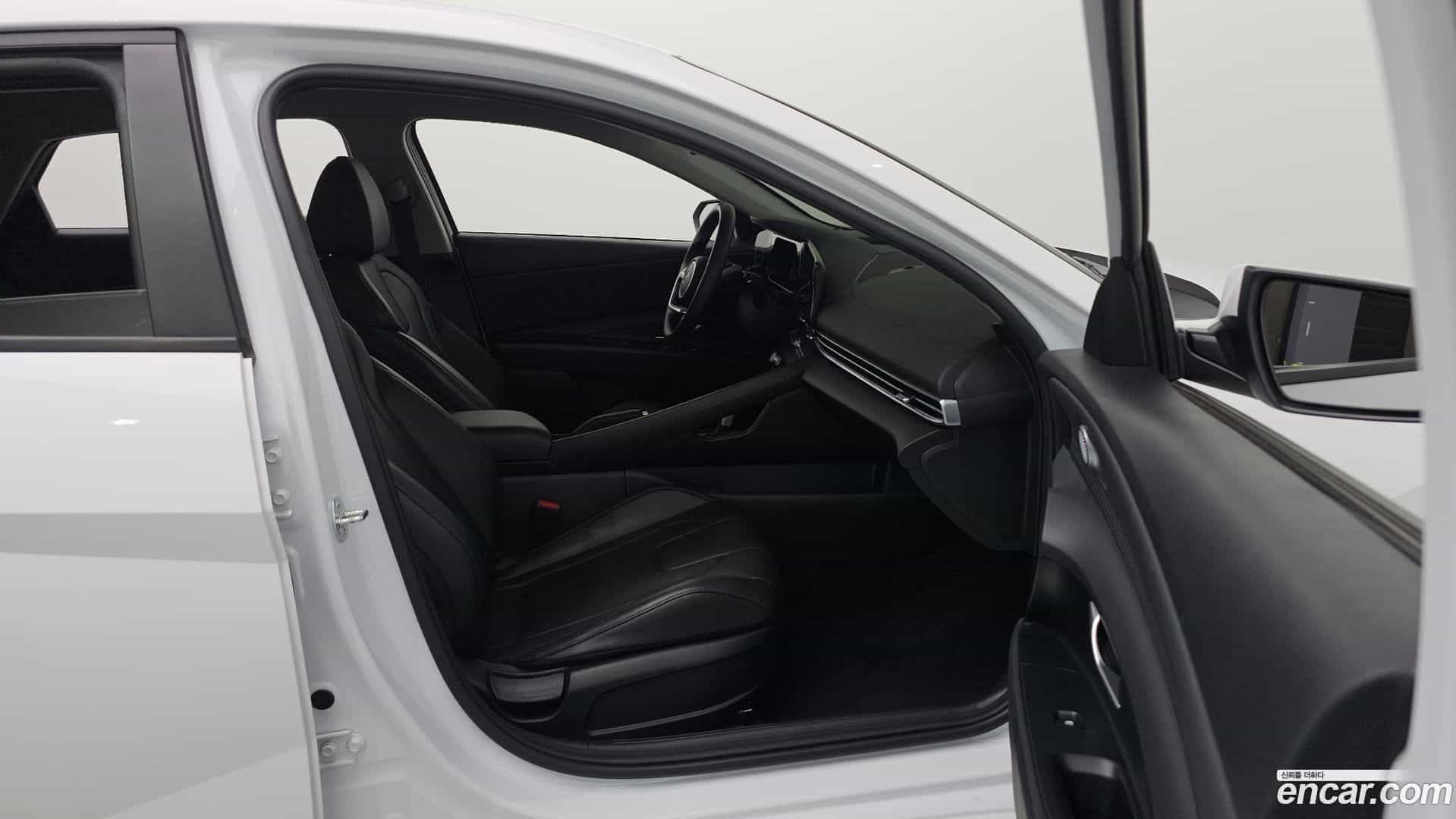 AVANTE Hyundai 2023.3-OPTION-022