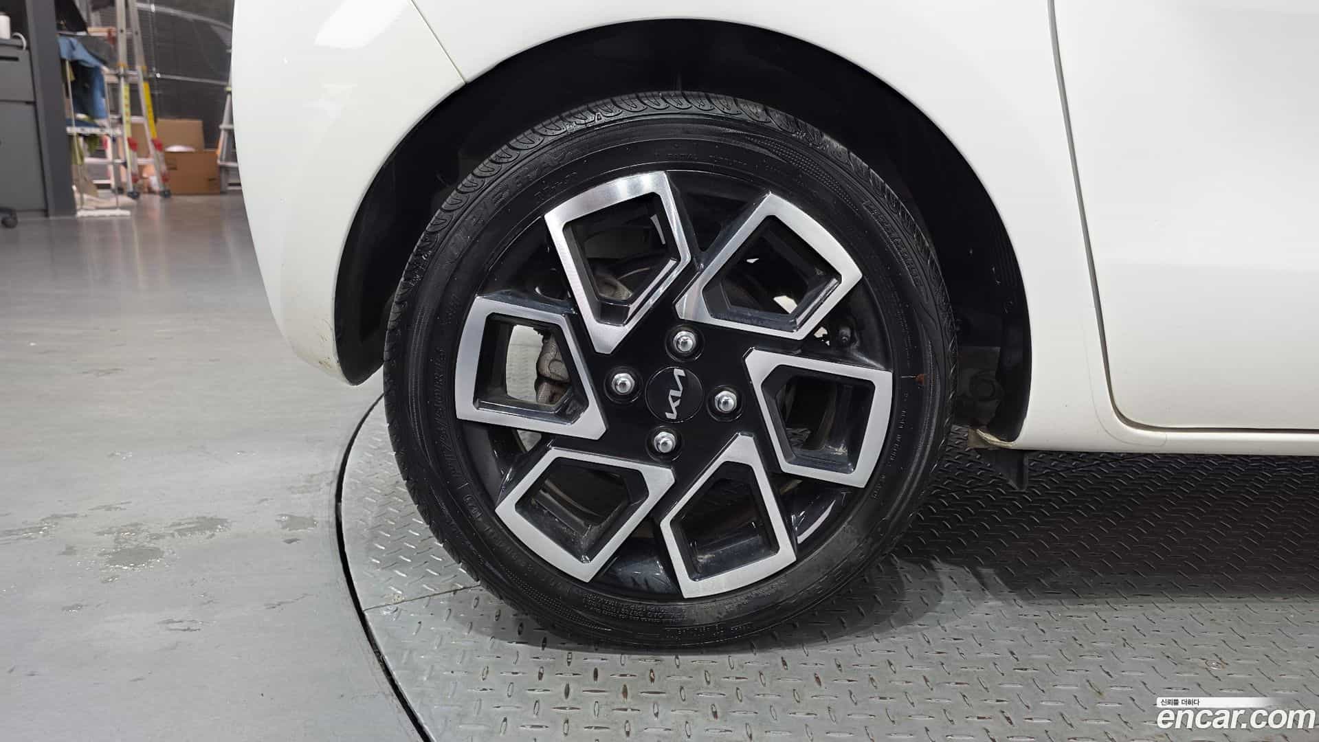 RAY Kia 2023.4-OUTER-005