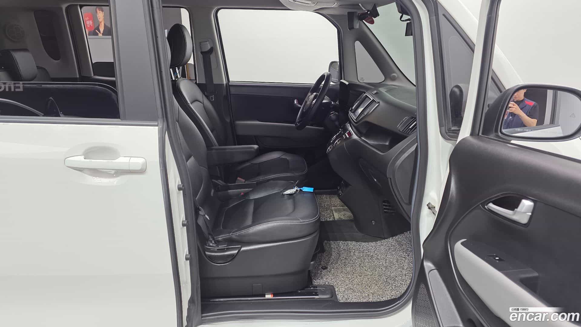 RAY Kia 2023.4-INNER-036