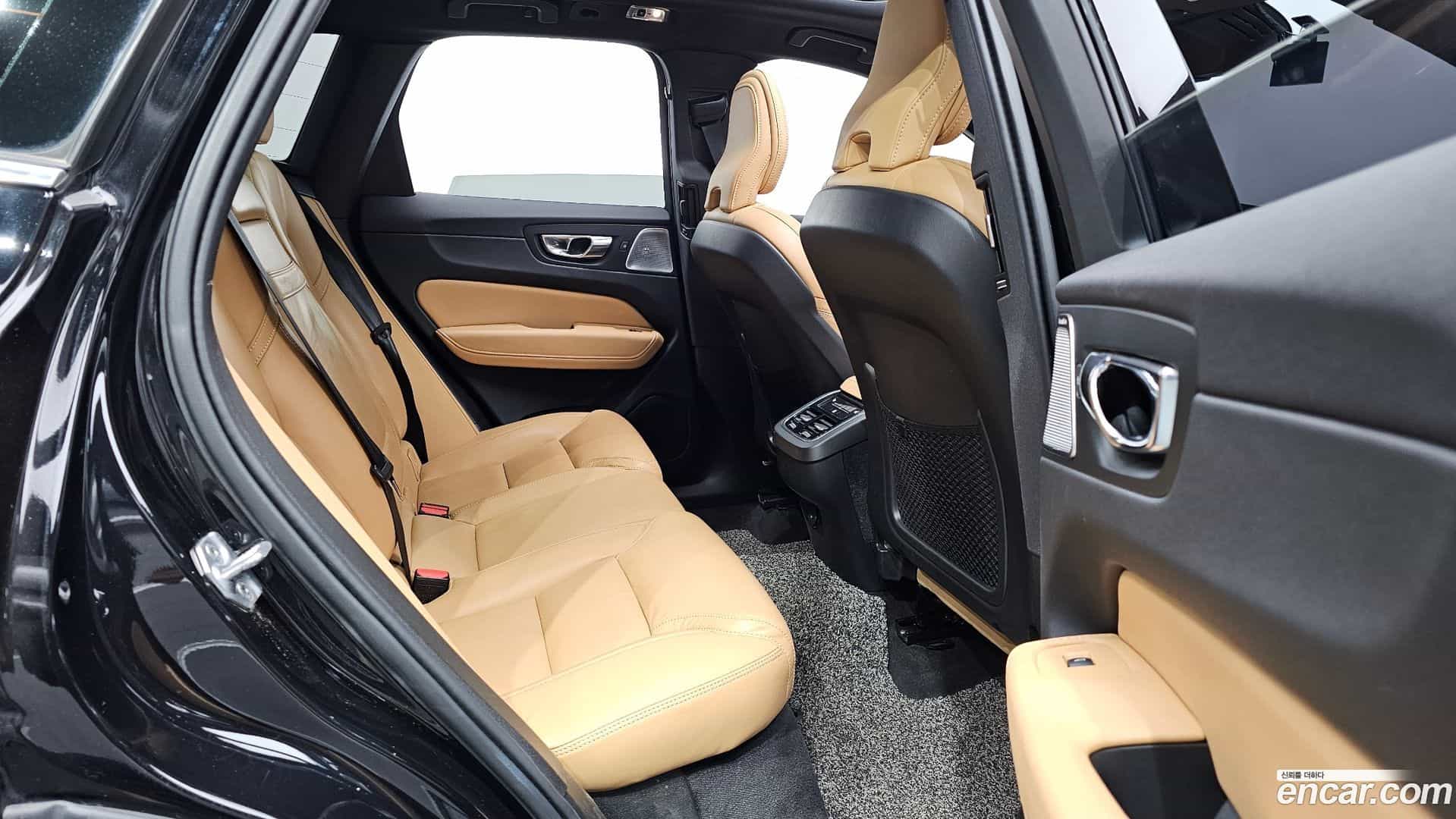 XC60 Volvo 2021.7-OPTION-016