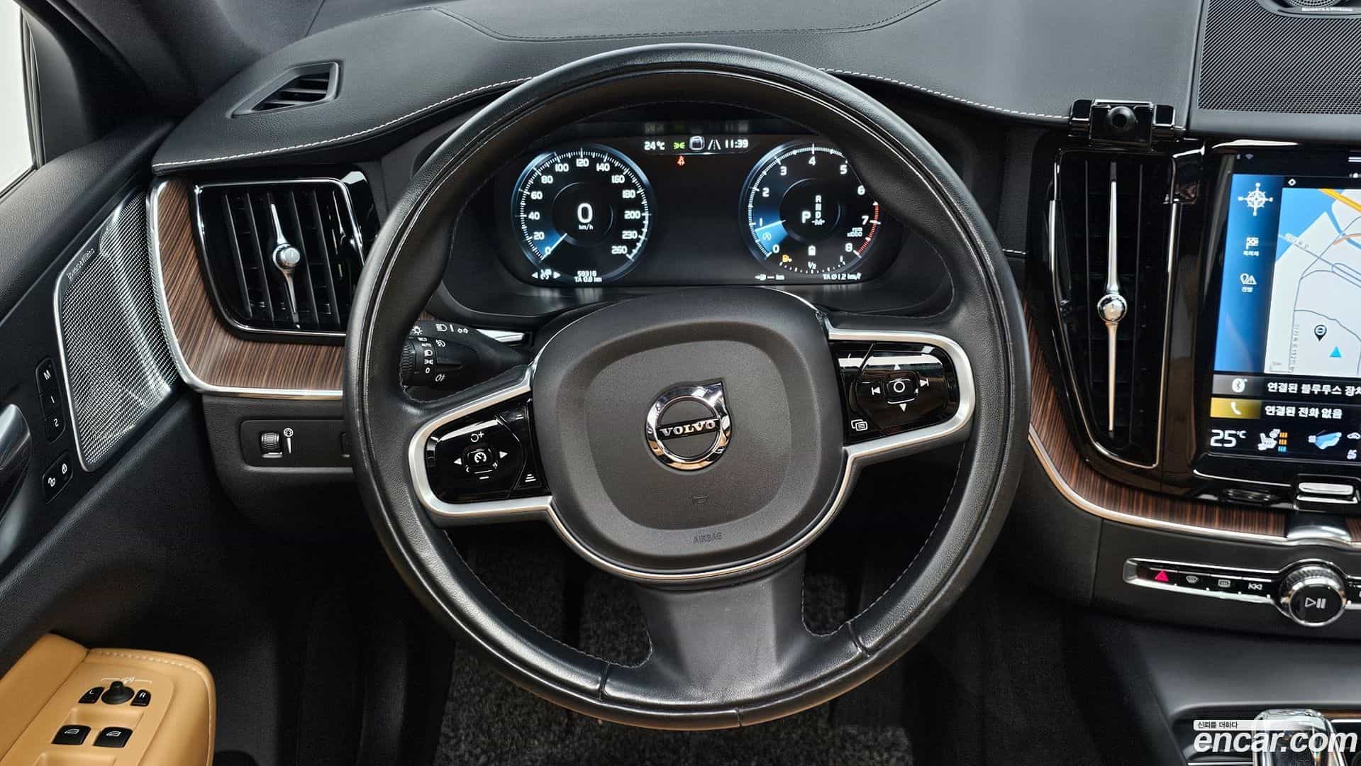 XC60 Volvo 2021.7-OPTION-017