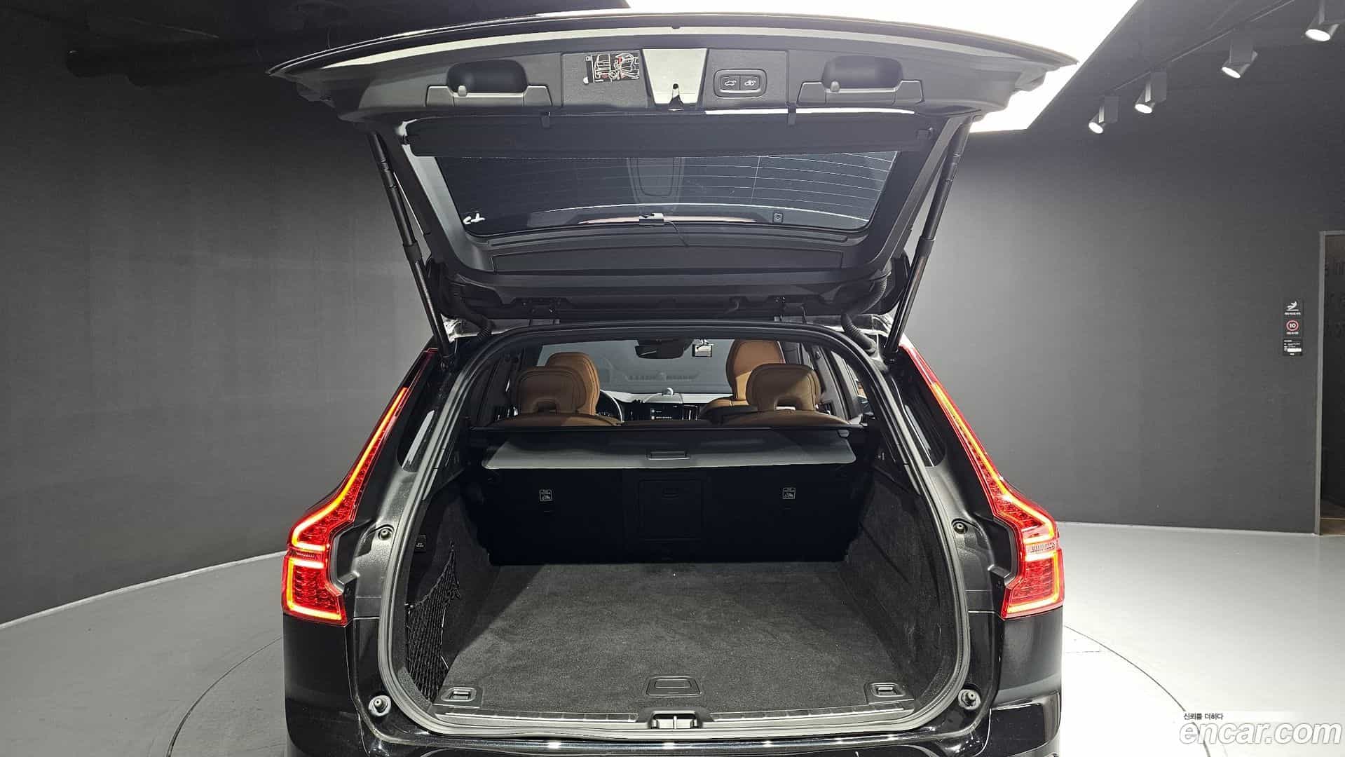 XC60 Volvo 2021.7-OPTION-024