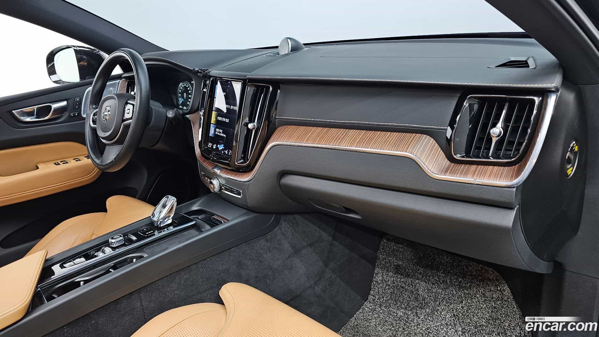 XC60 Volvo 2021.7-OPTION-042