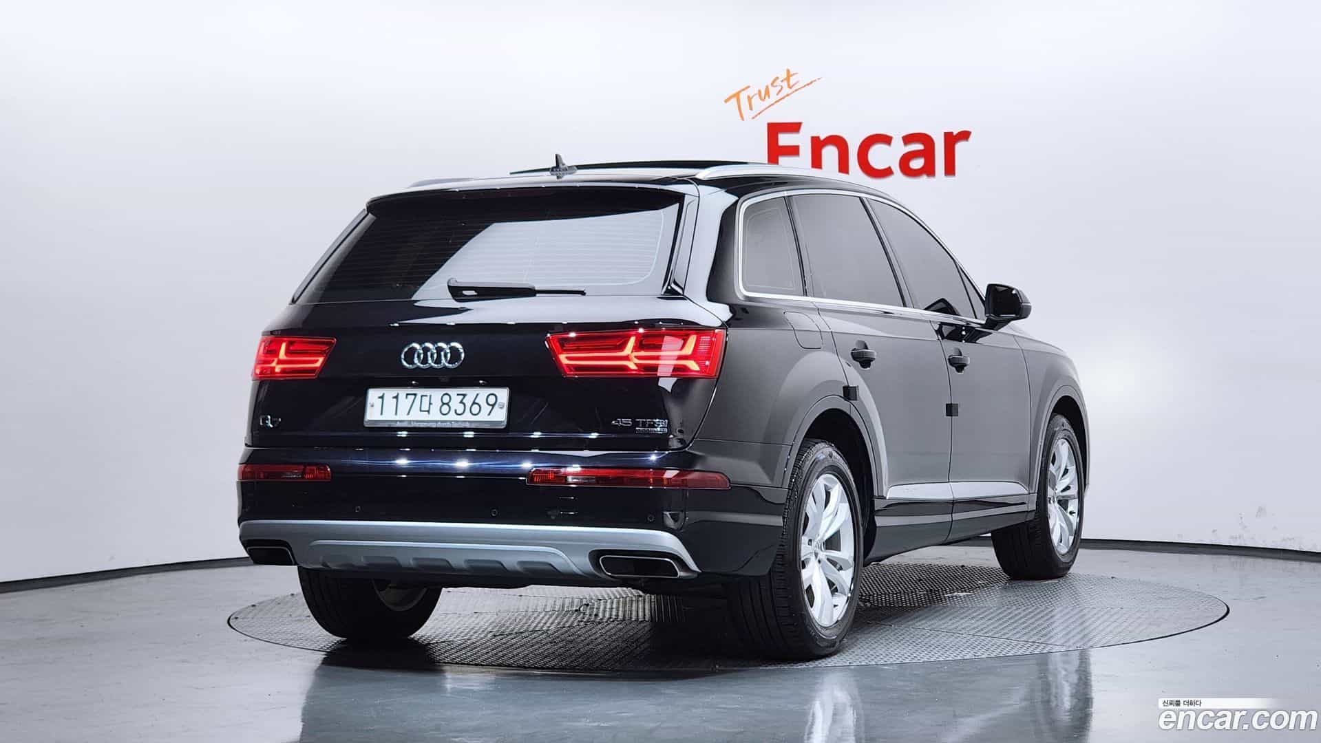 Q7 Audi 2019.10-OUTER-002