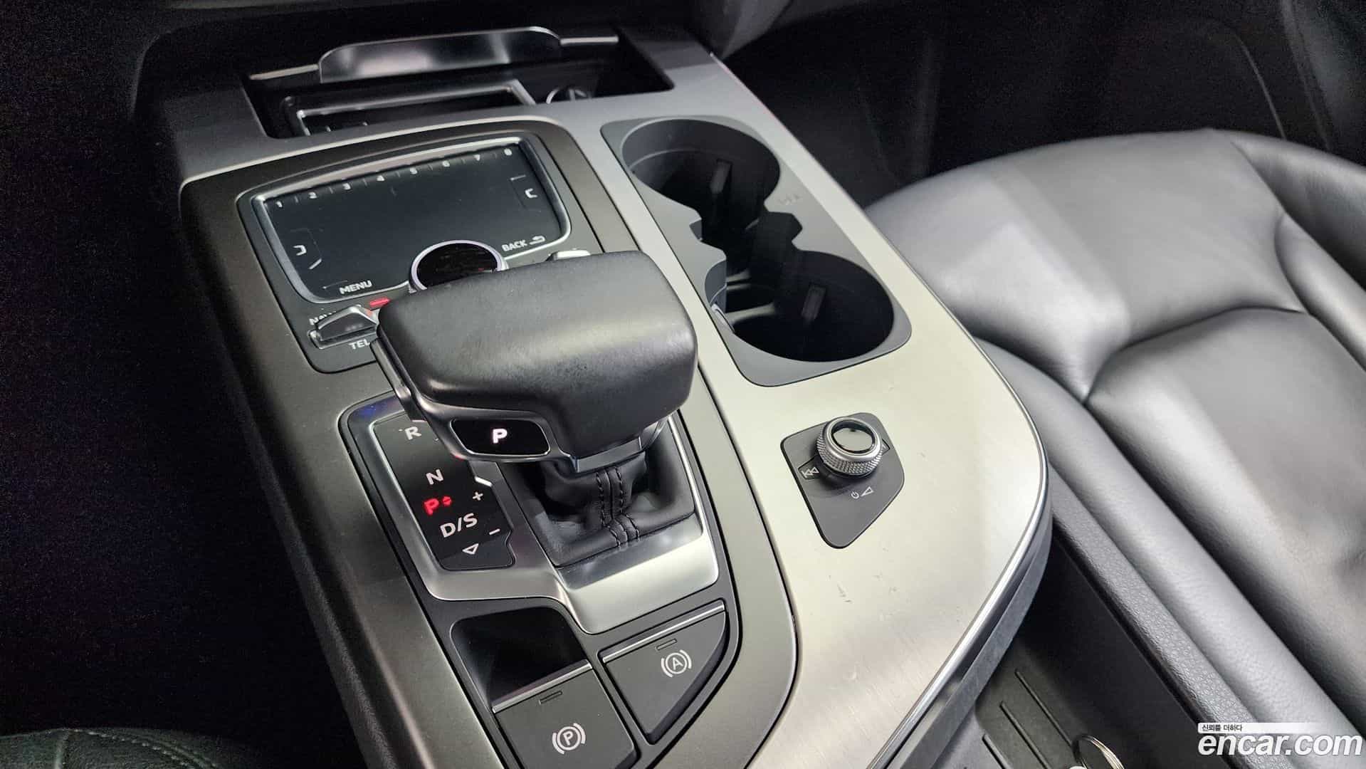 Q7 Audi 2019.10-INNER-009