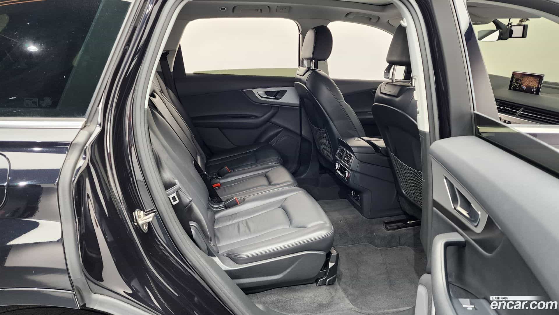 Q7 Audi 2019.10-OPTION-015