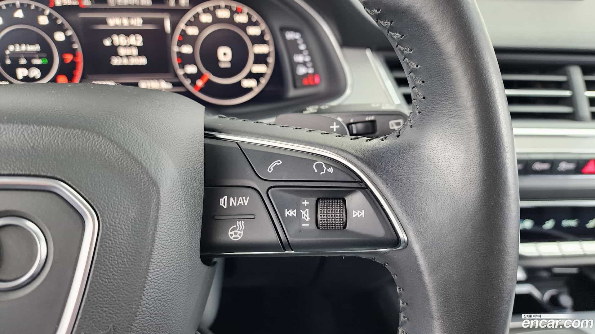 Q7 Audi 2019.10-OPTION-019