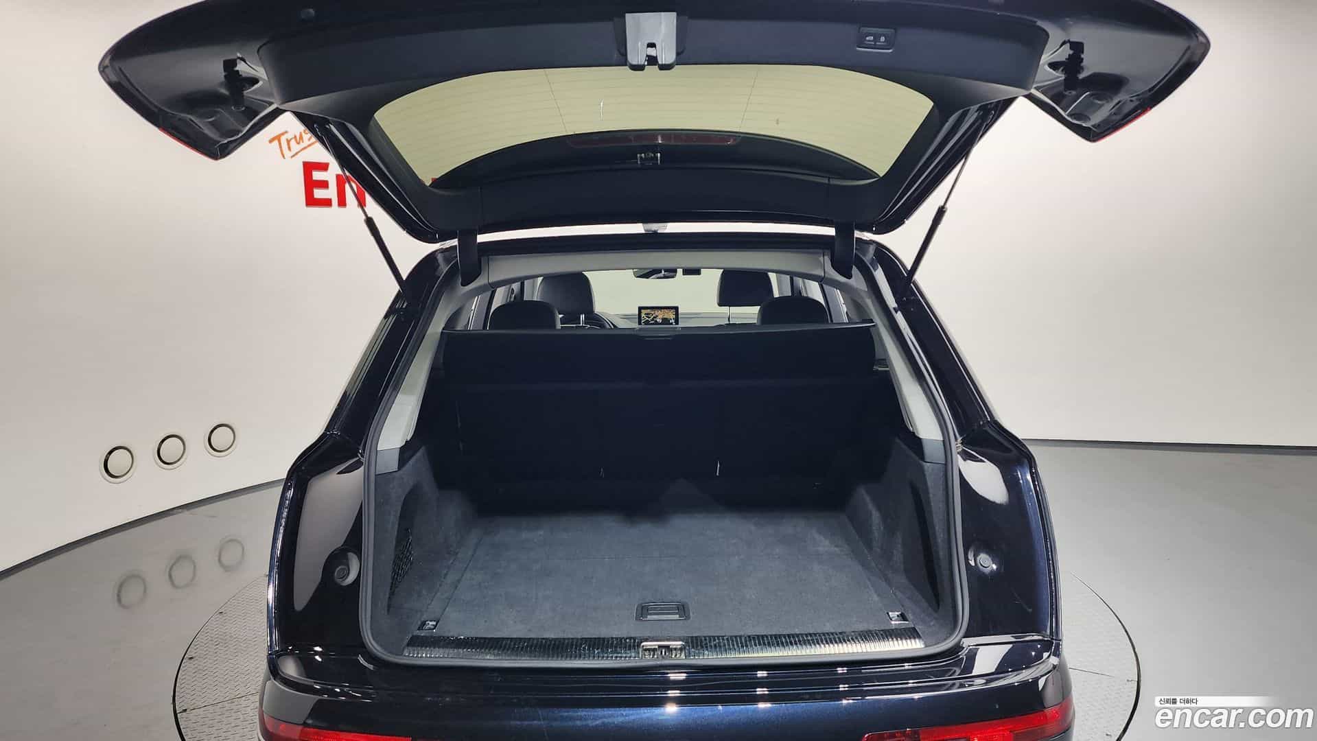 Q7 Audi 2019.10-OPTION-023