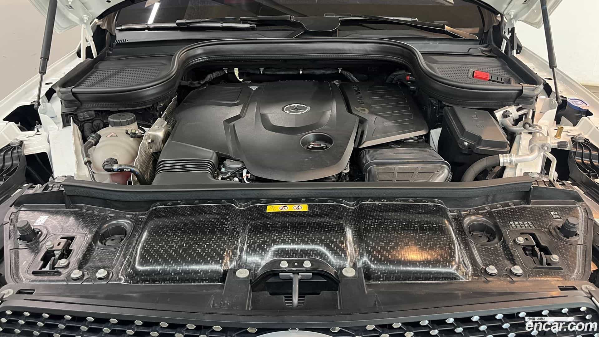 GLE-Class Mercedes-Benz 2023.11-OUTER-006