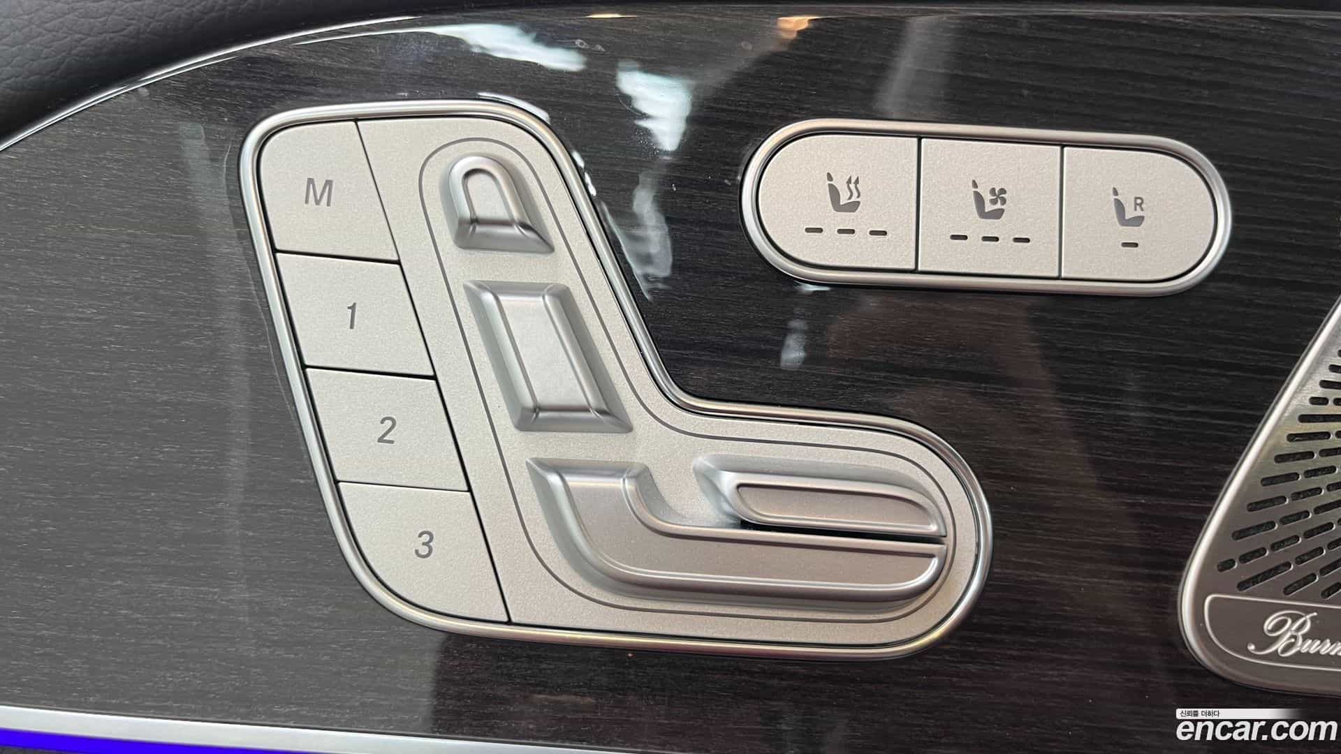 GLE-Class Mercedes-Benz 2023.11-OPTION-018