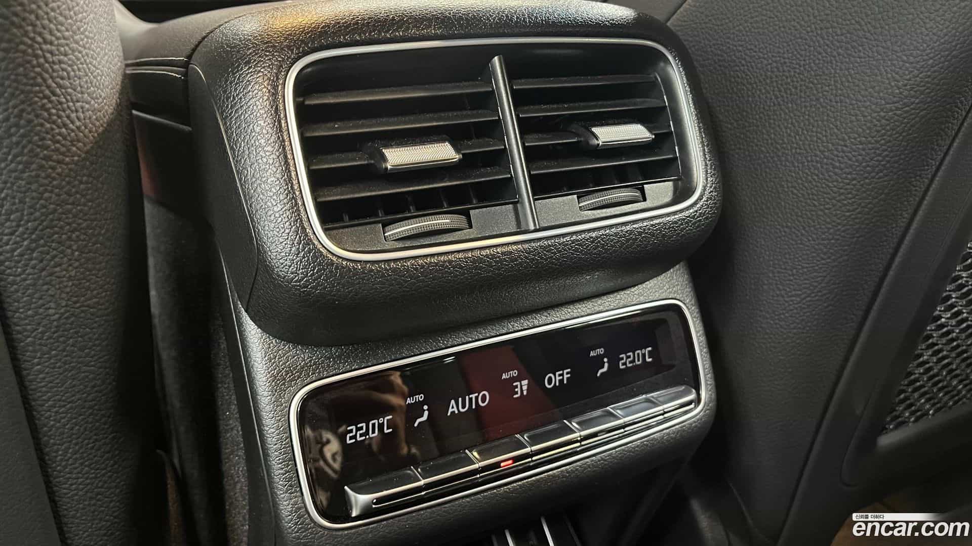 GLE-Class Mercedes-Benz 2023.11-OPTION-021