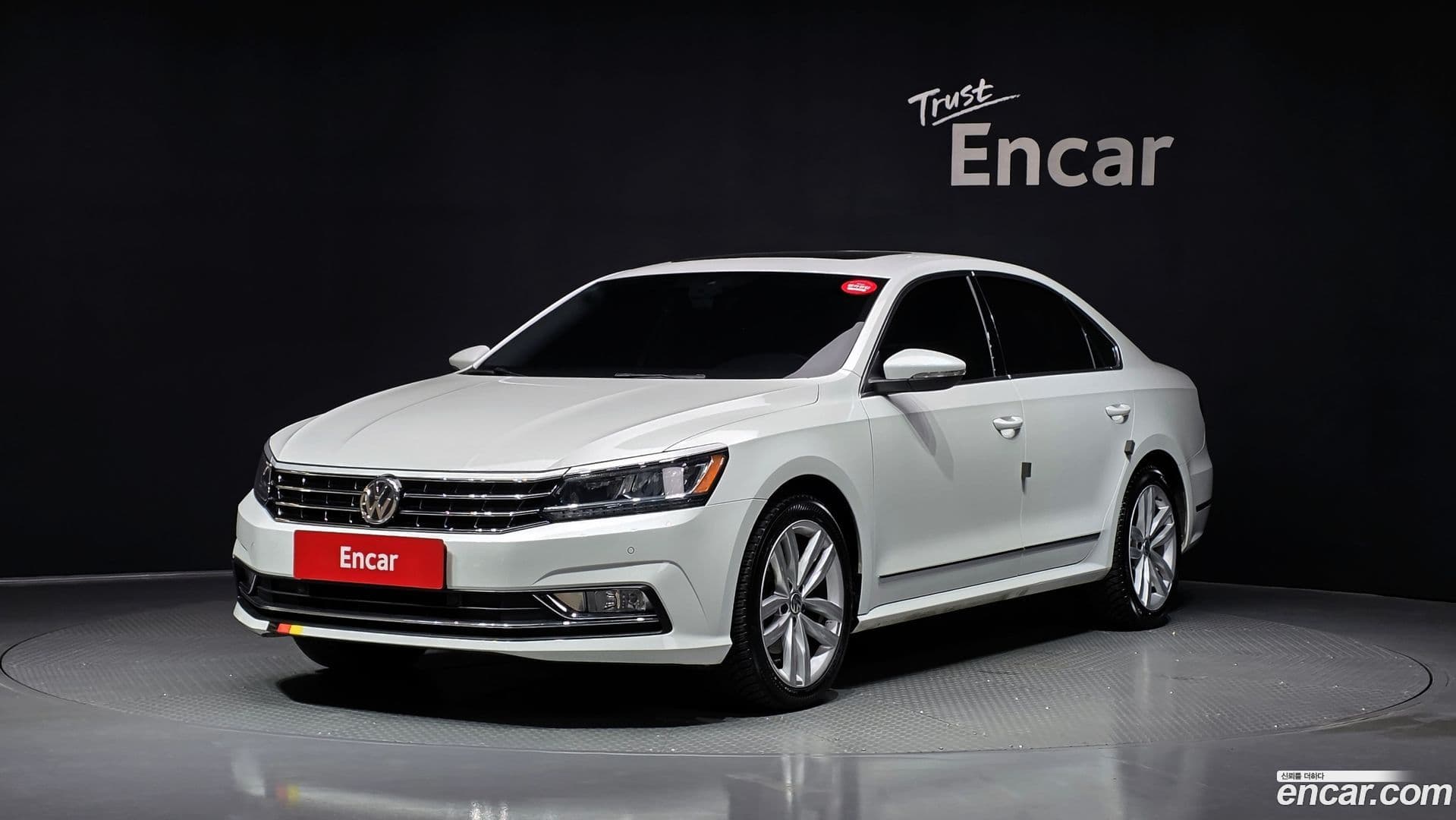 Main__Slider__Photo:Passat Volkswagen 2018.9-0