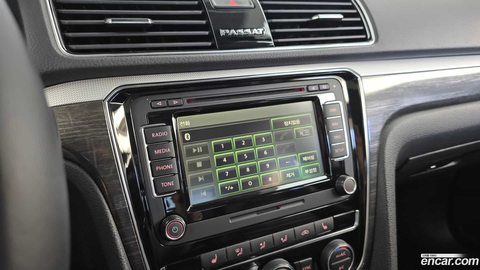 Passat Volkswagen 2018.9-OPTION-020