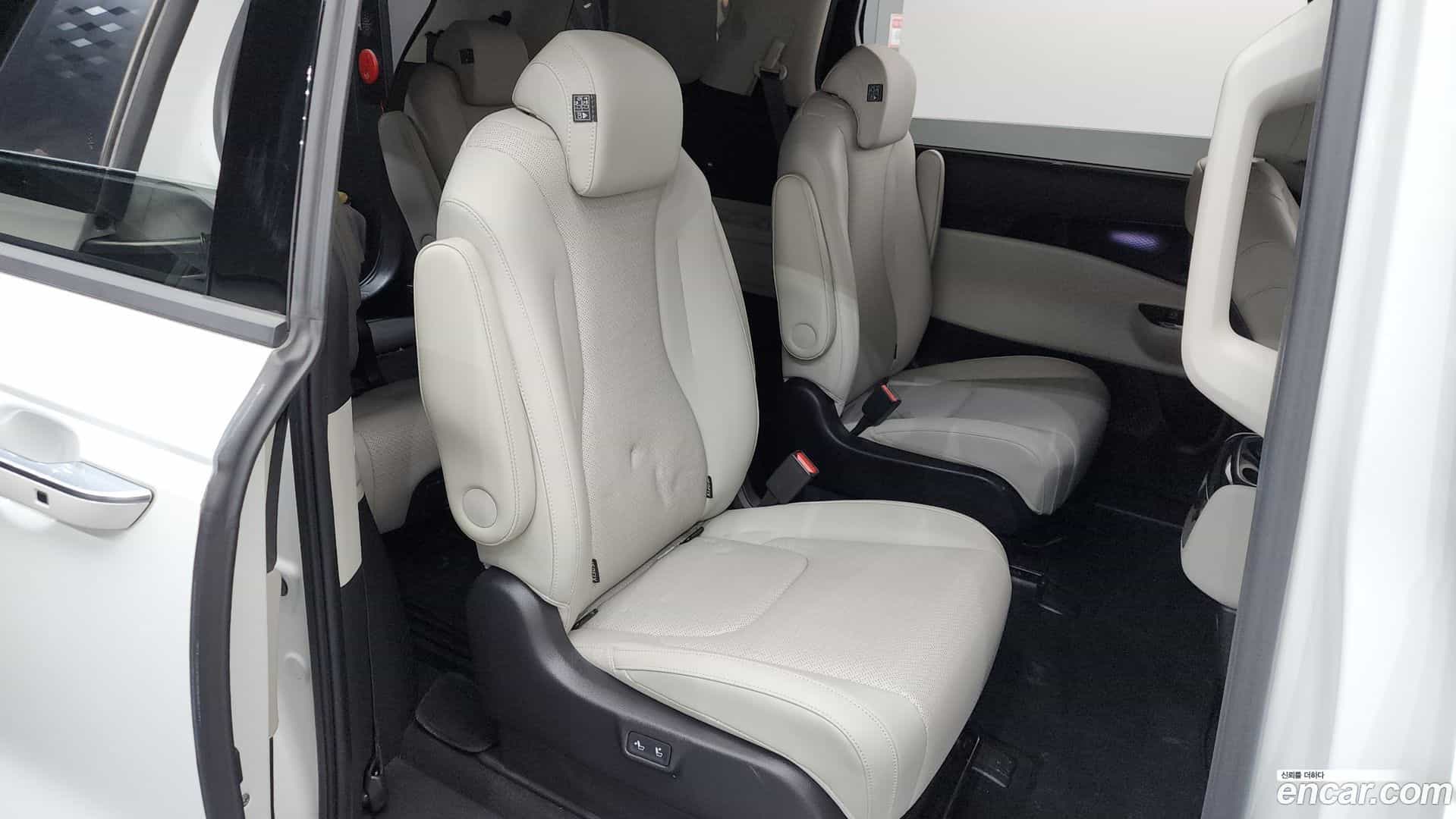 Canival Kia 2023.3-OPTION-016