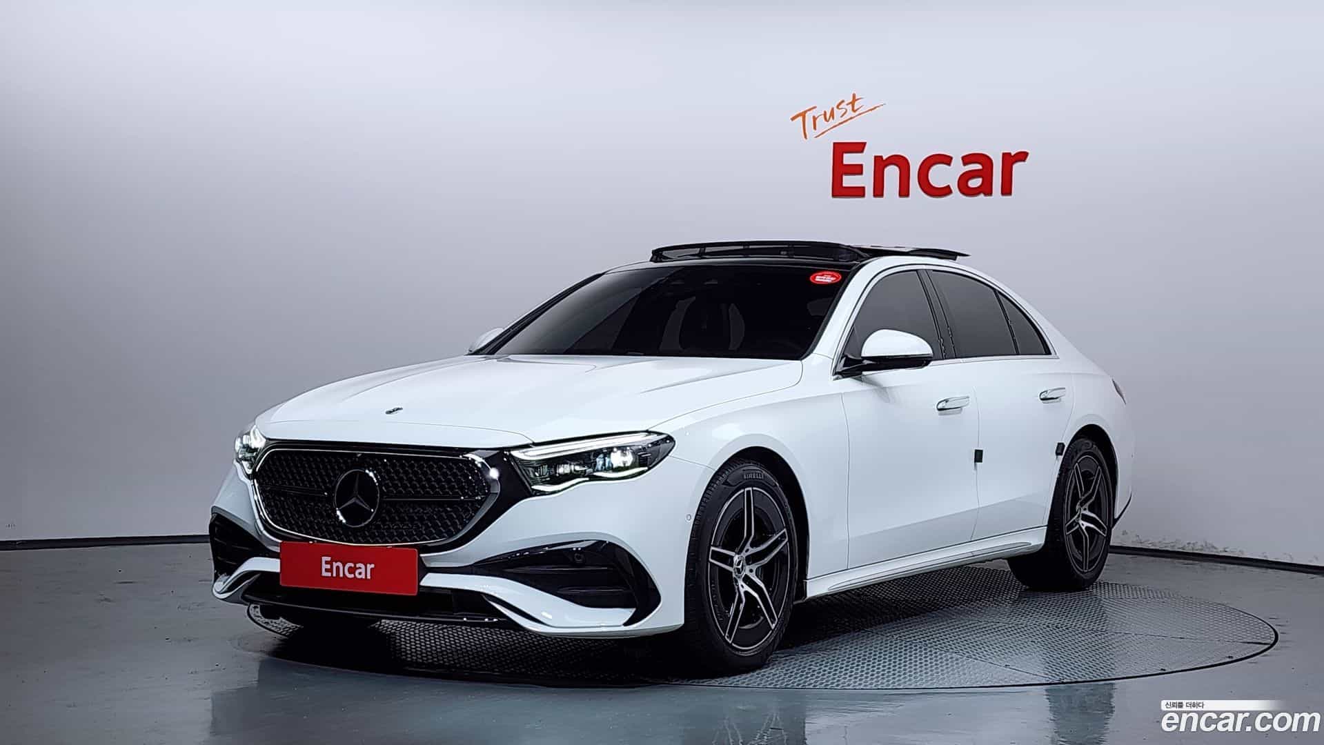 E-Class Mercedes-Benz 2024.6-OUTER-001