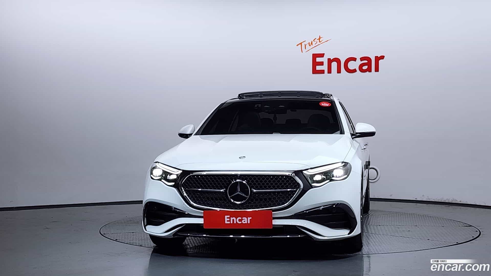 E-Class Mercedes-Benz 2024.6-OUTER-003