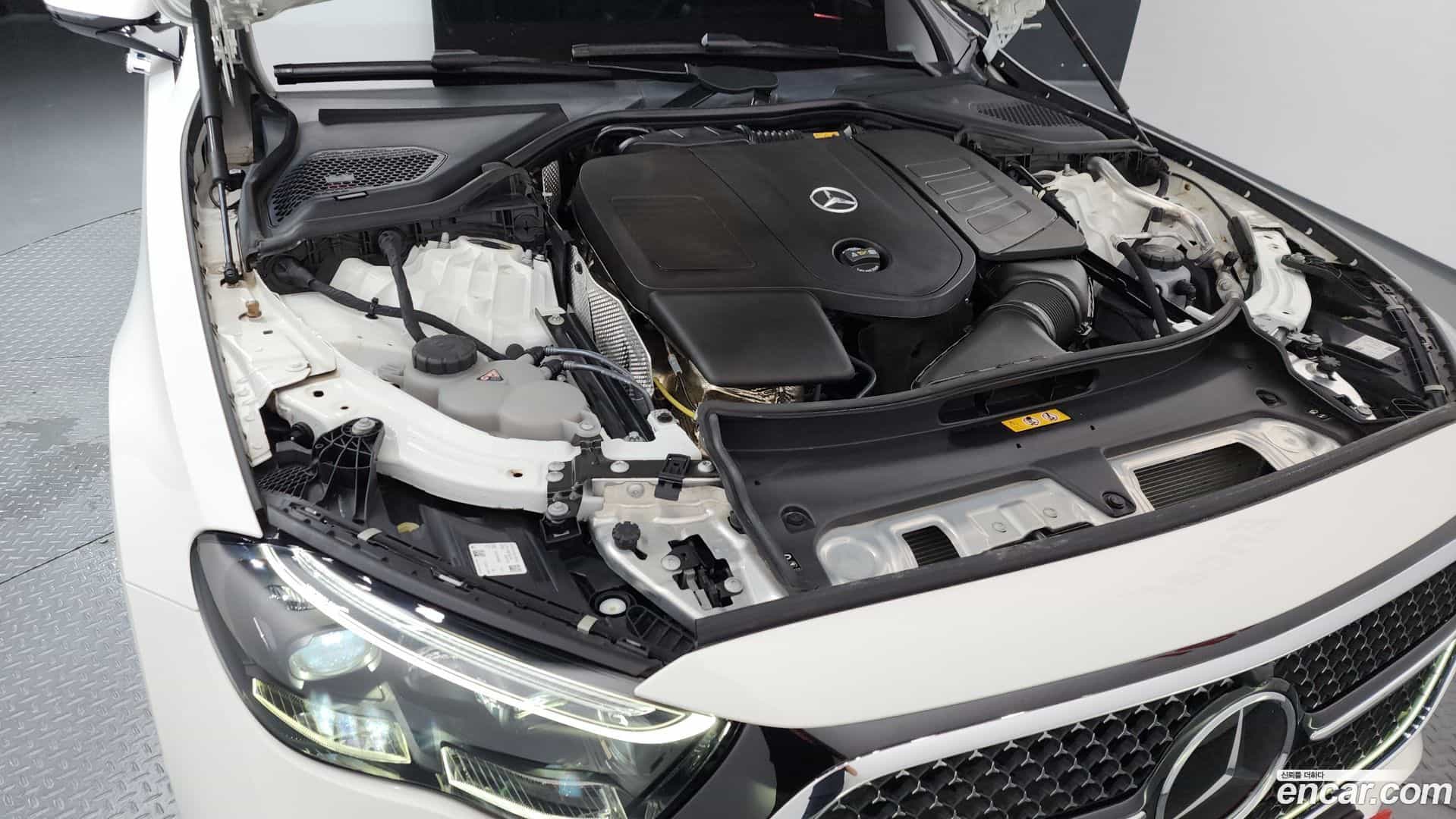 E-Class Mercedes-Benz 2024.6-OUTER-006