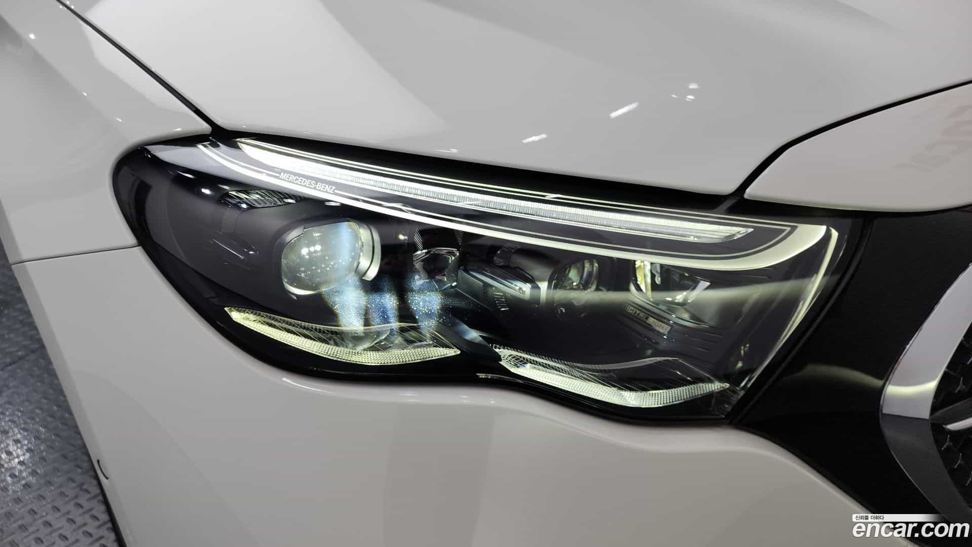 E-Class Mercedes-Benz 2024.6-OUTER-032