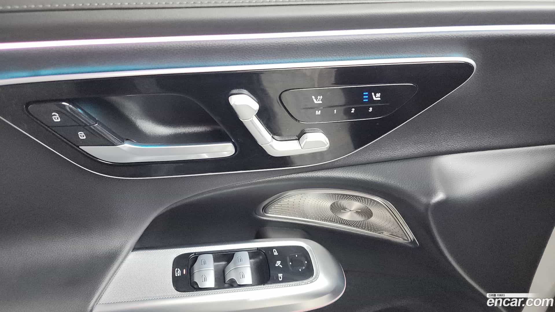 E-Class Mercedes-Benz 2024.6-OPTION-041