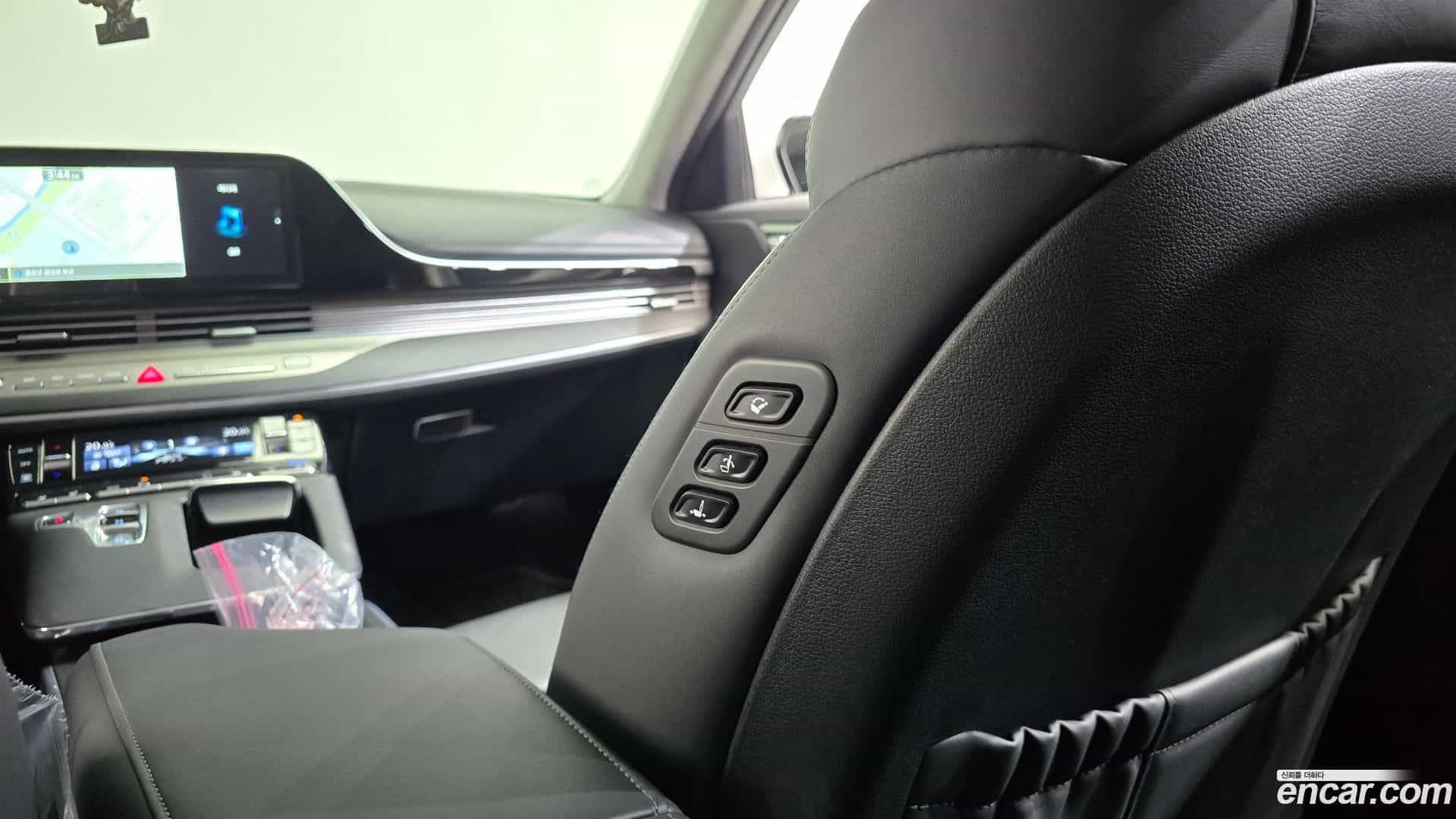 Grandeur Hyundai 2022.7-OPTION-041