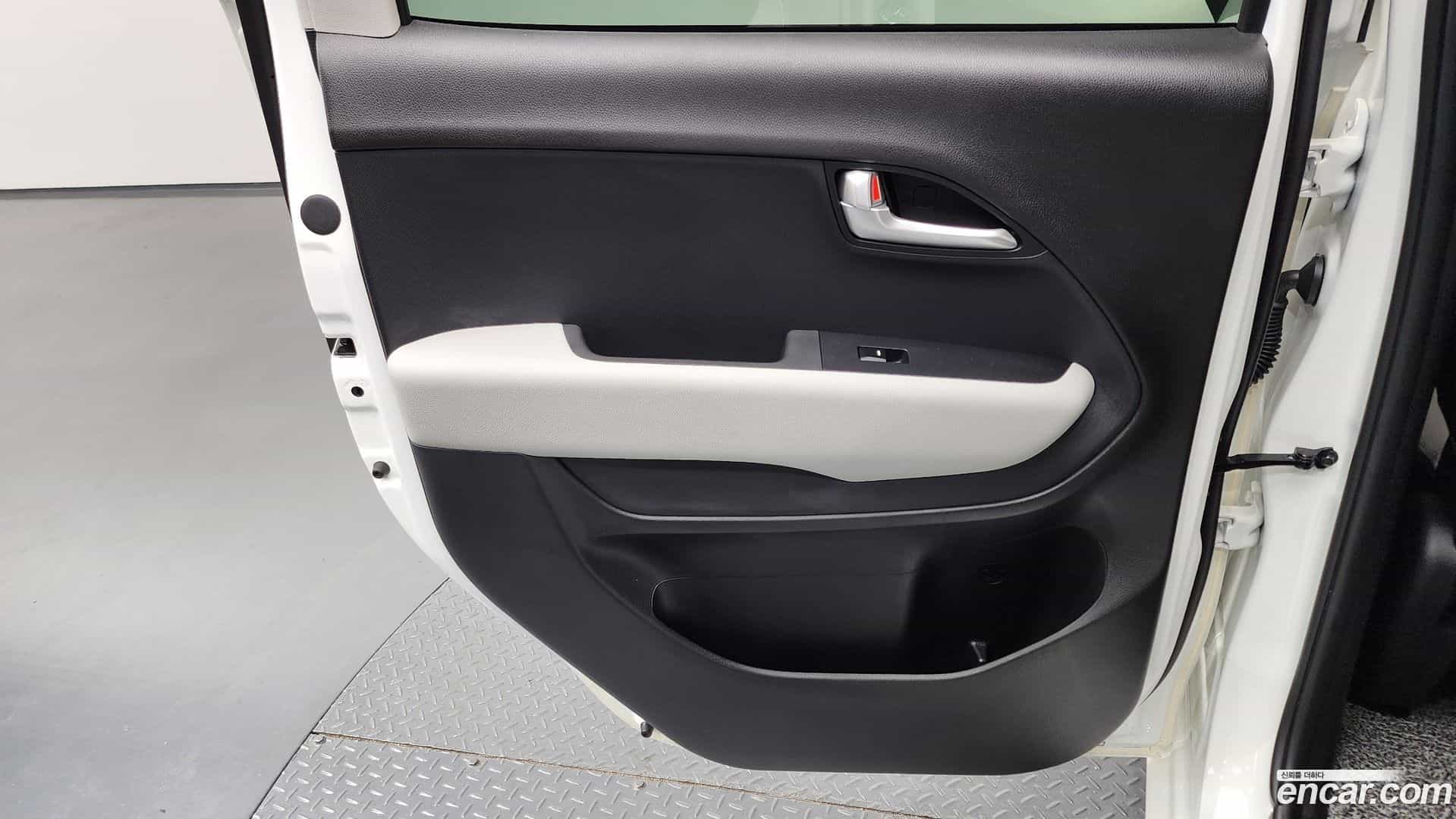 RAY Kia 2023.5-INNER-035
