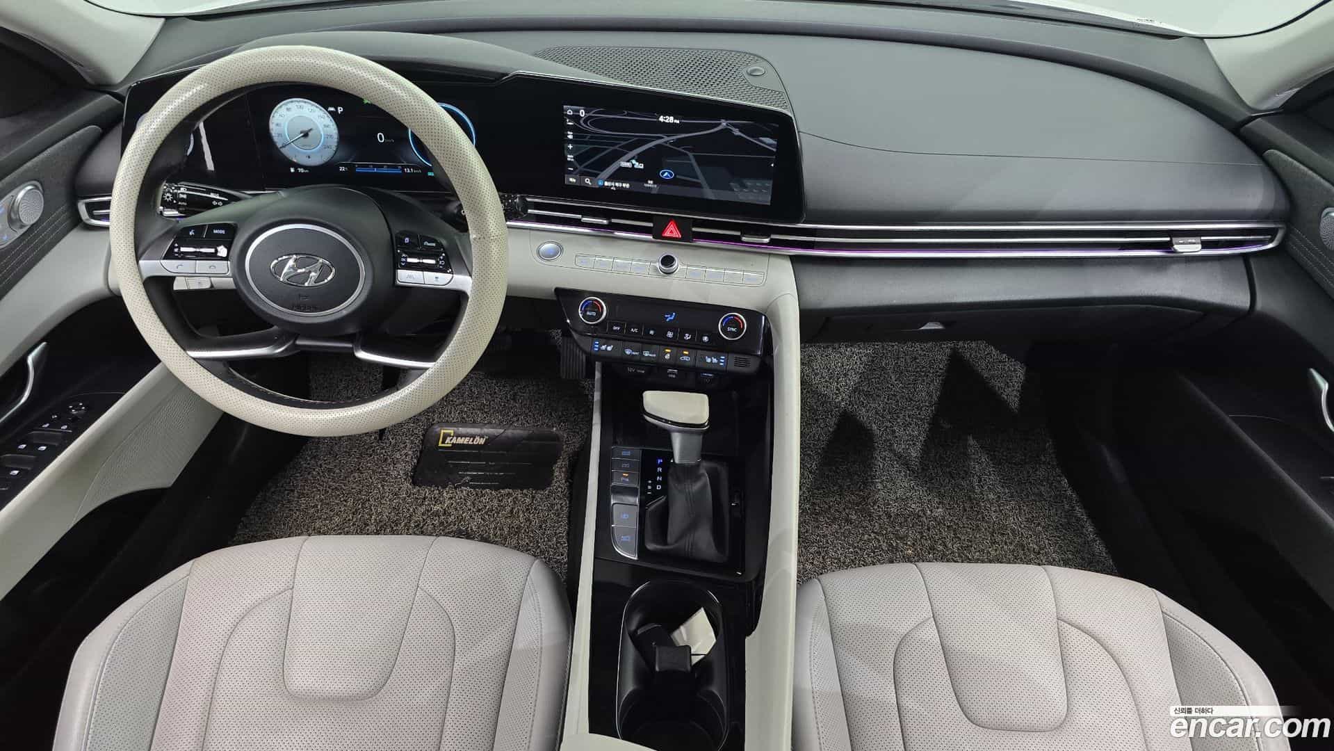 AVANTE Hyundai 2022.2-INNER-007