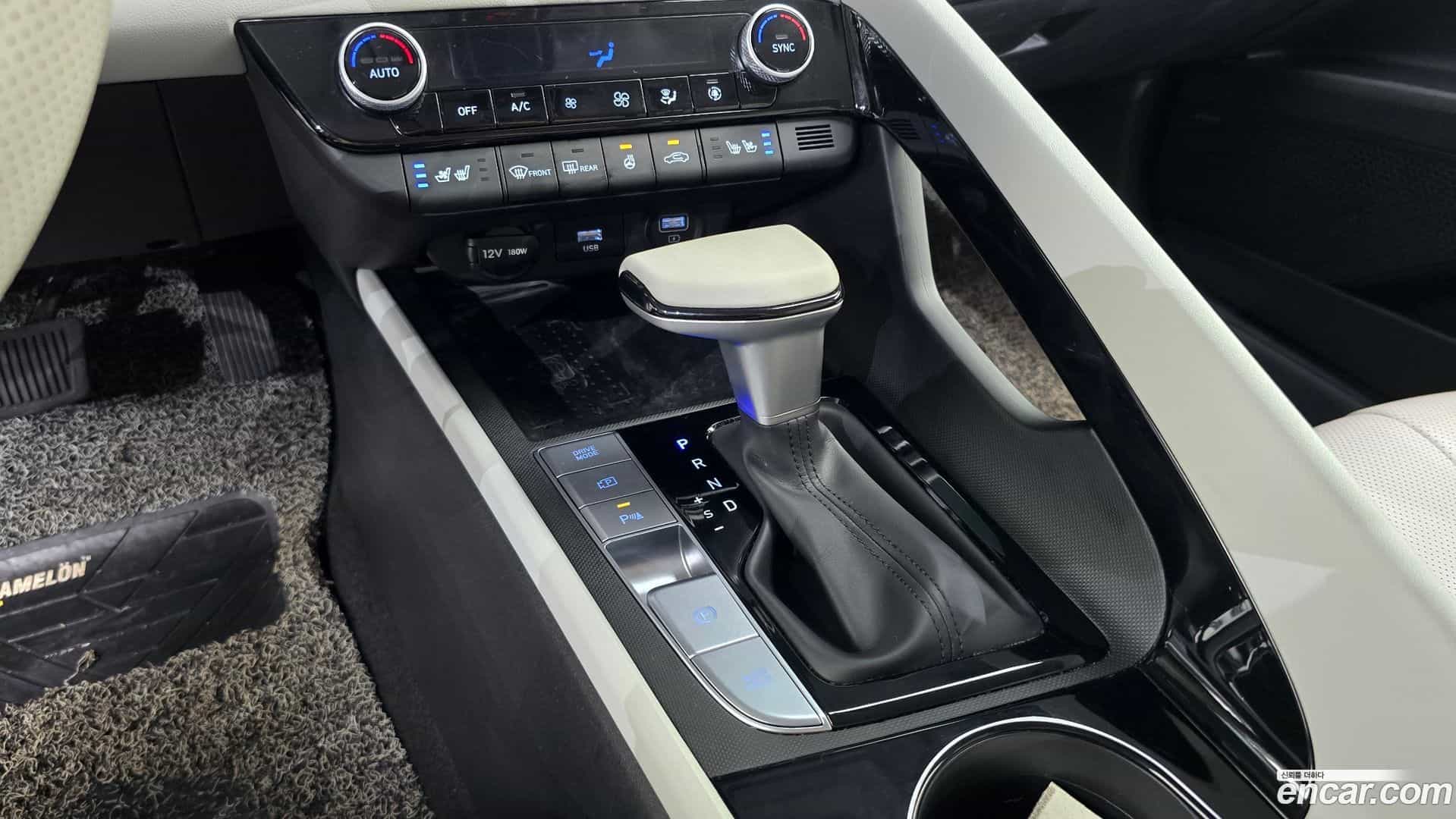 AVANTE Hyundai 2022.2-INNER-009