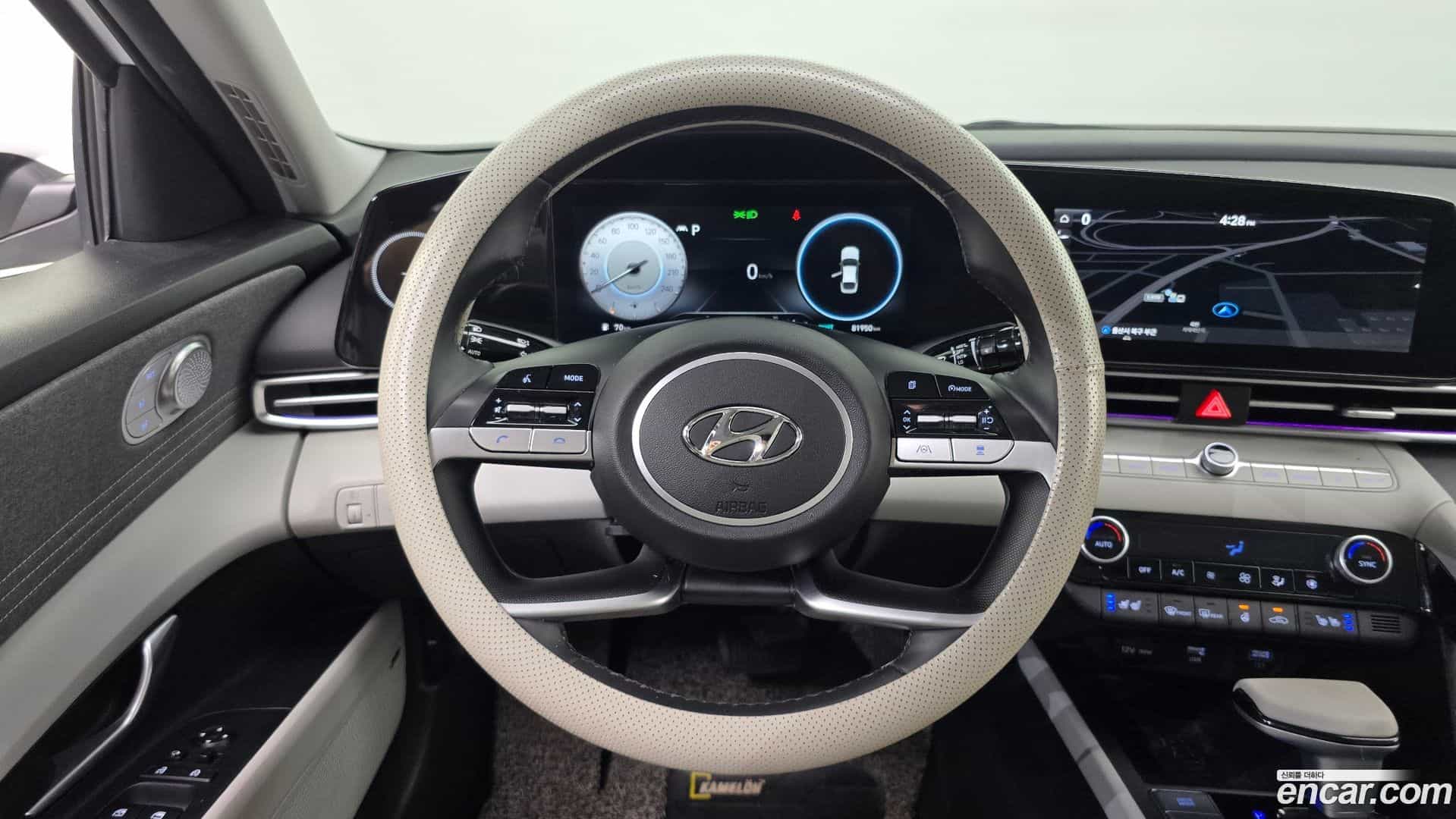 AVANTE Hyundai 2022.2-OPTION-017