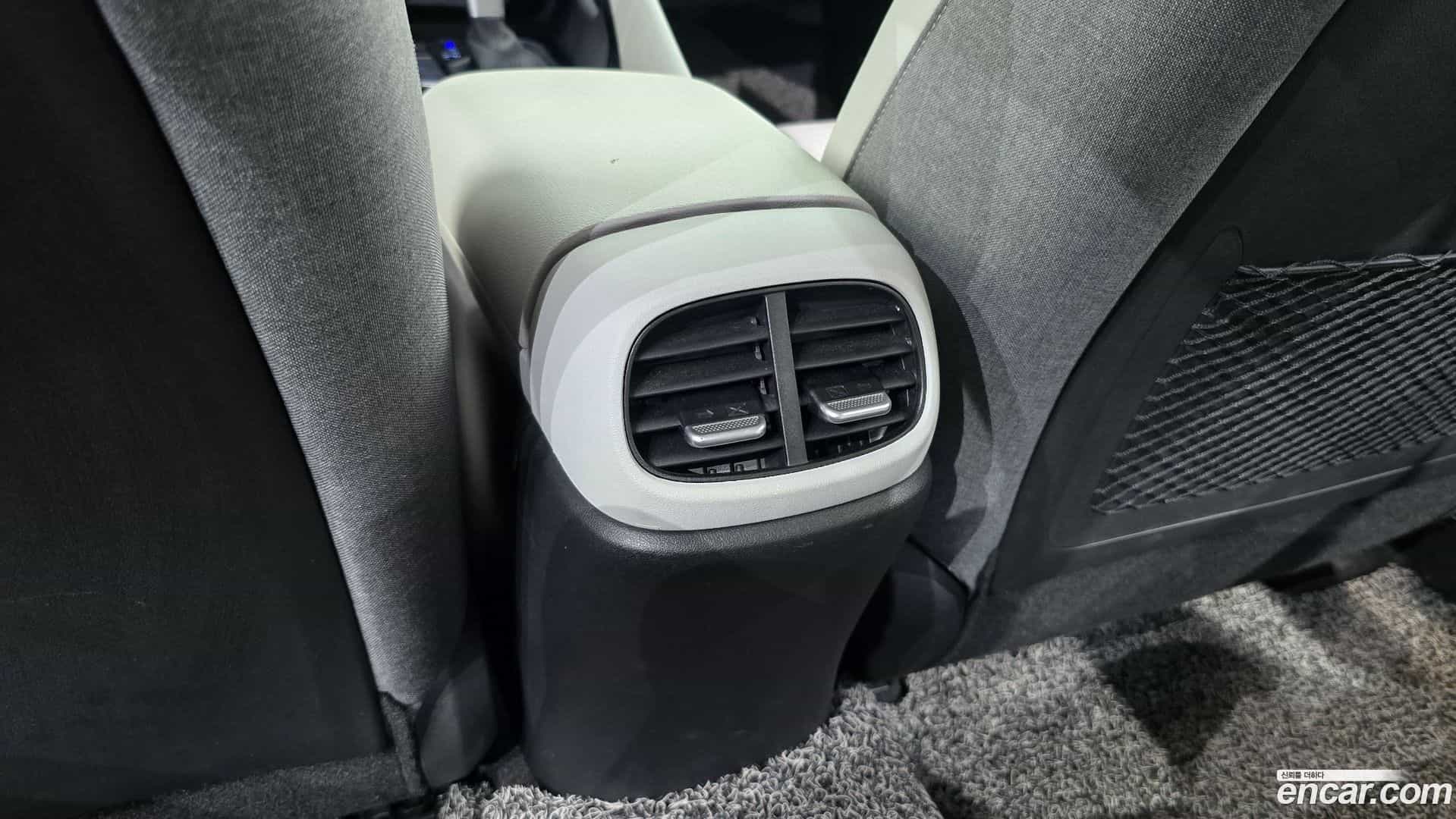 AVANTE Hyundai 2022.2-OPTION-042
