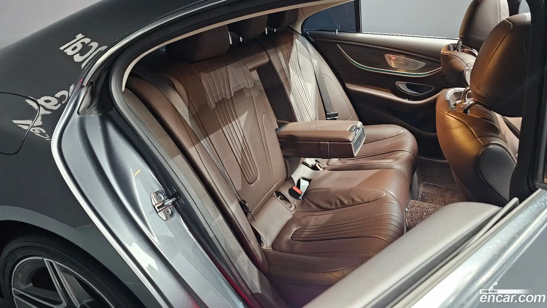 CLS-Class Mercedes-Benz 2020.4-OPTION-015