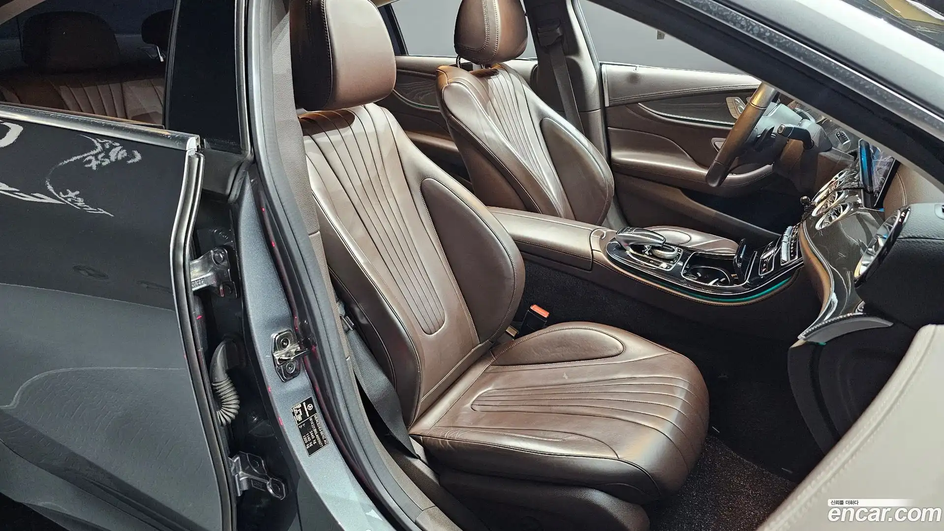 CLS-Class Mercedes-Benz 2020.4-OPTION-016